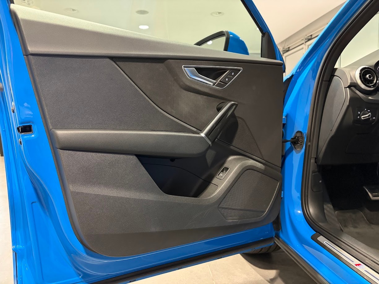 AUDI Q2 40 TFSI S line Attraction quattro S-tronic-image-2