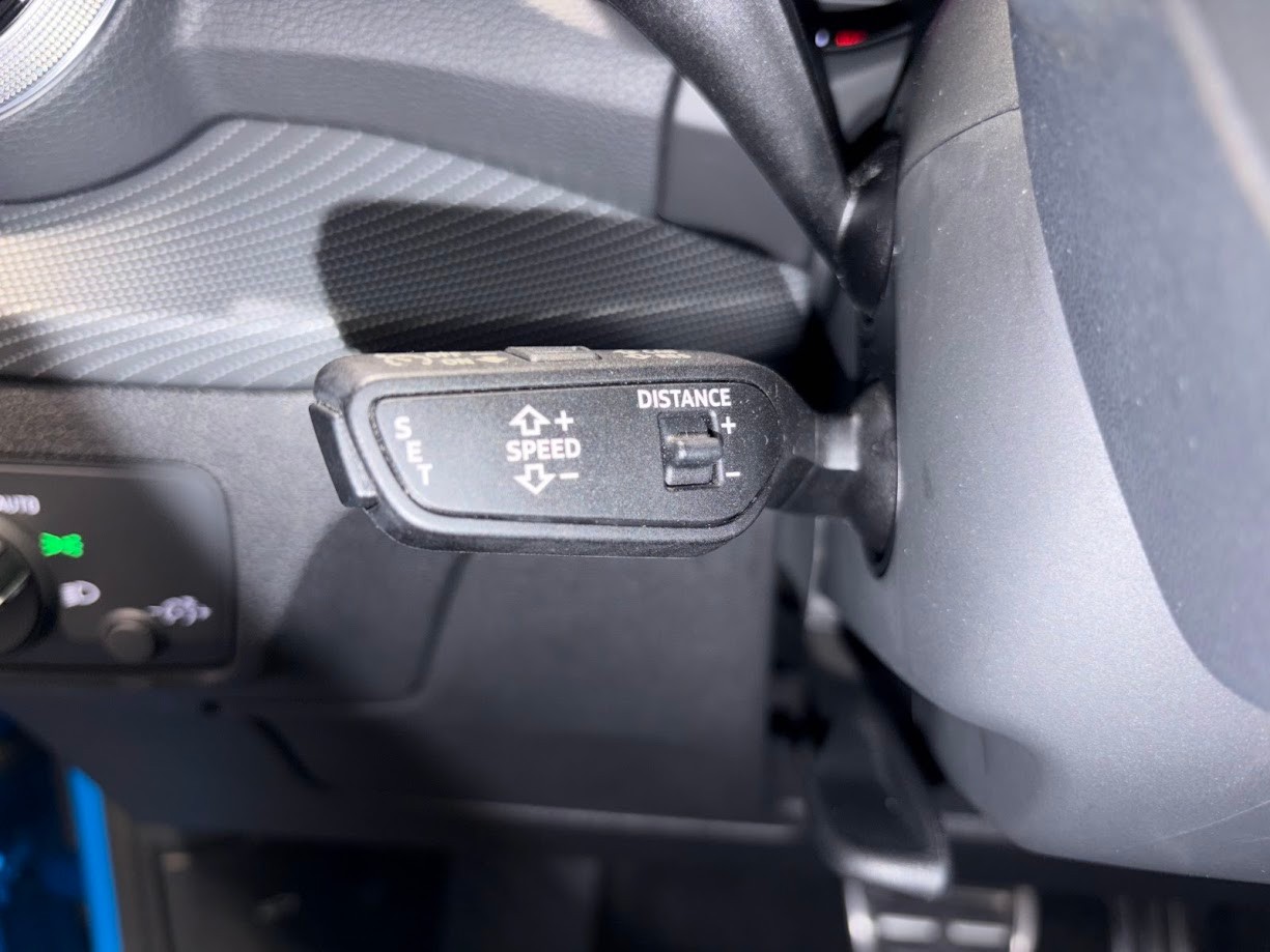 AUDI Q2 40 TFSI S line Attraction quattro S-tronic-image-6