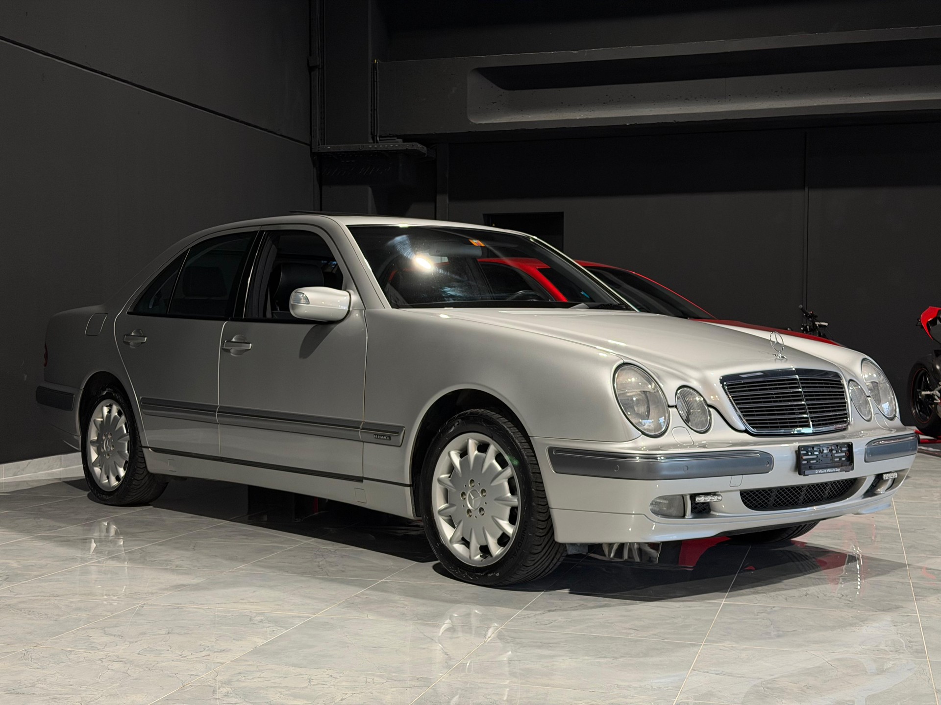 MERCEDES-BENZ E 430 Elégance 4-Matic Automatic-image-0