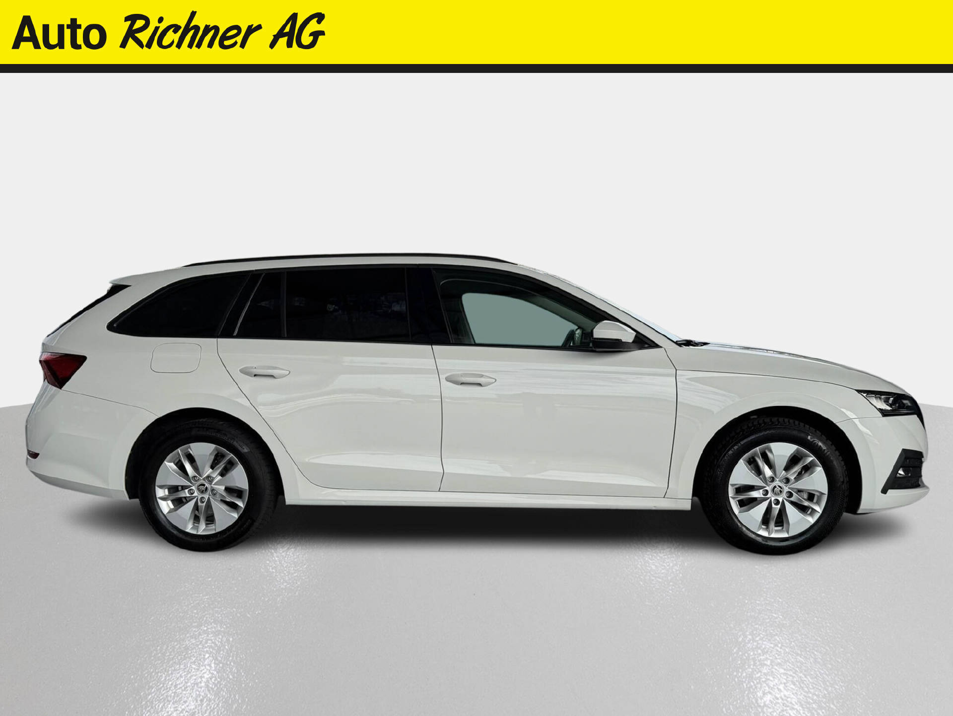SKODA Octavia Combi 1.0 TSI Ambition DSG-image-2