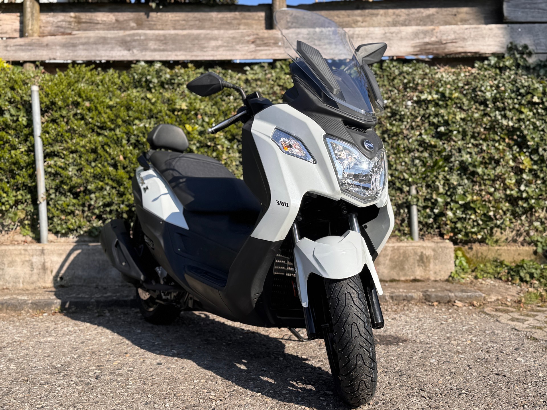 SYM Joymax-Z 300-showroom-element-3