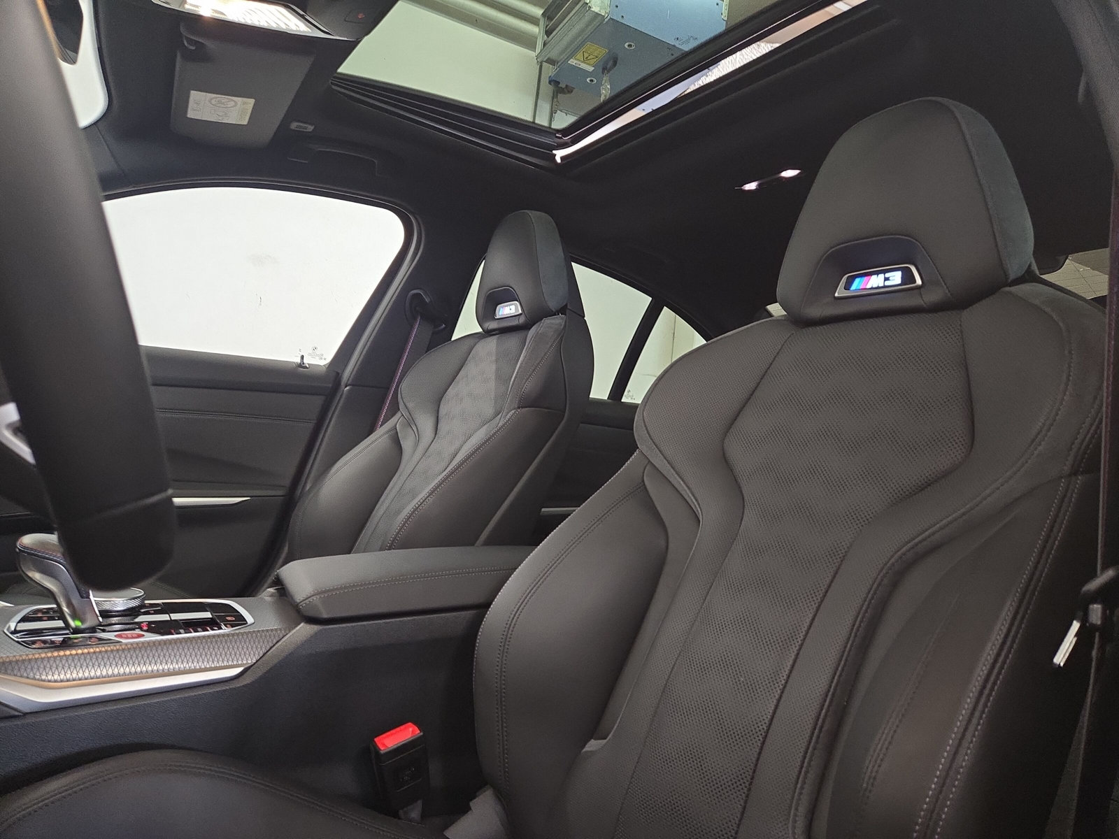 BMW M3 Competition M xDrive-image-9