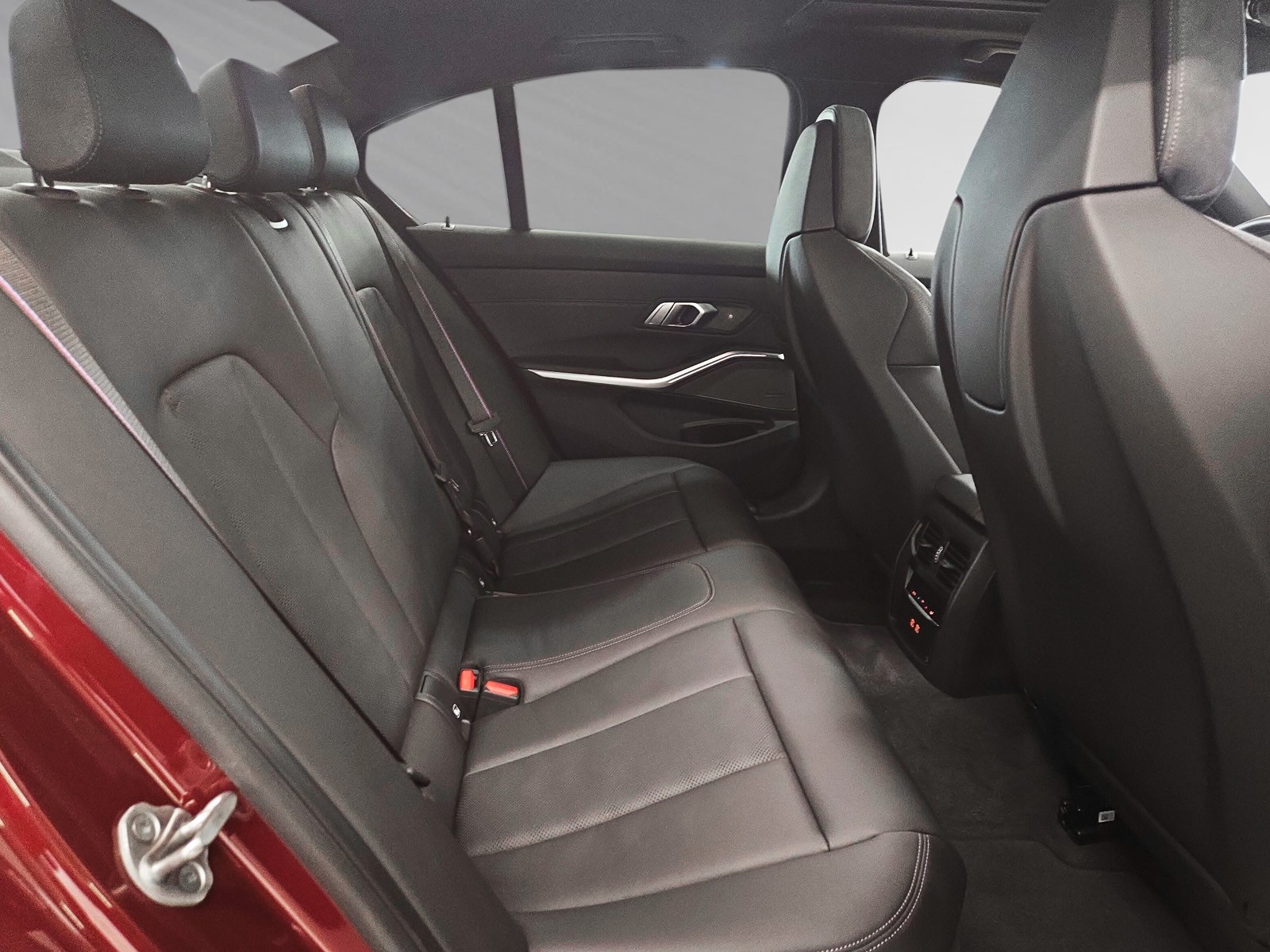 BMW M3 Competition M xDrive-image-6