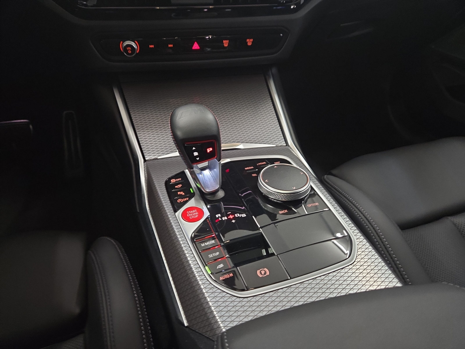 BMW M3 Competition M xDrive-image-12