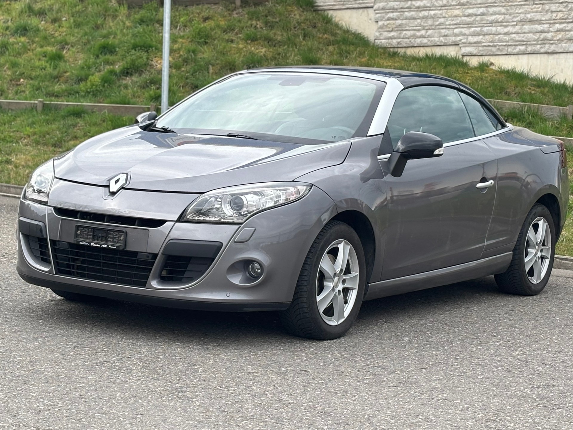 RENAULT Mégane CC 2.0 16V Dynamique CVT