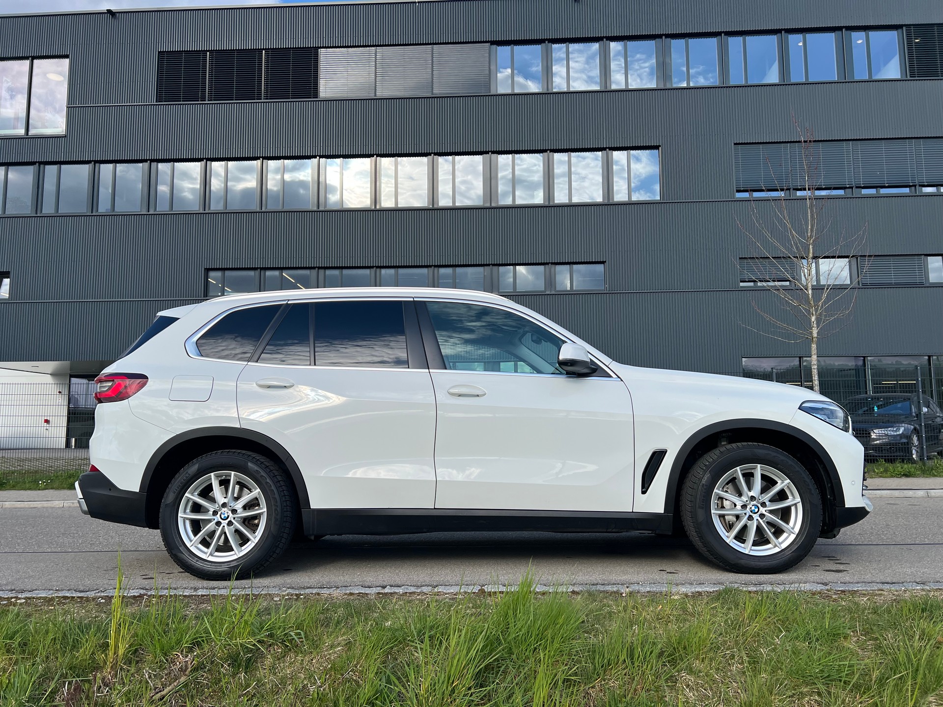BMW X5 xDrive 48V 30d Steptronic-360°-Kamera-image-14