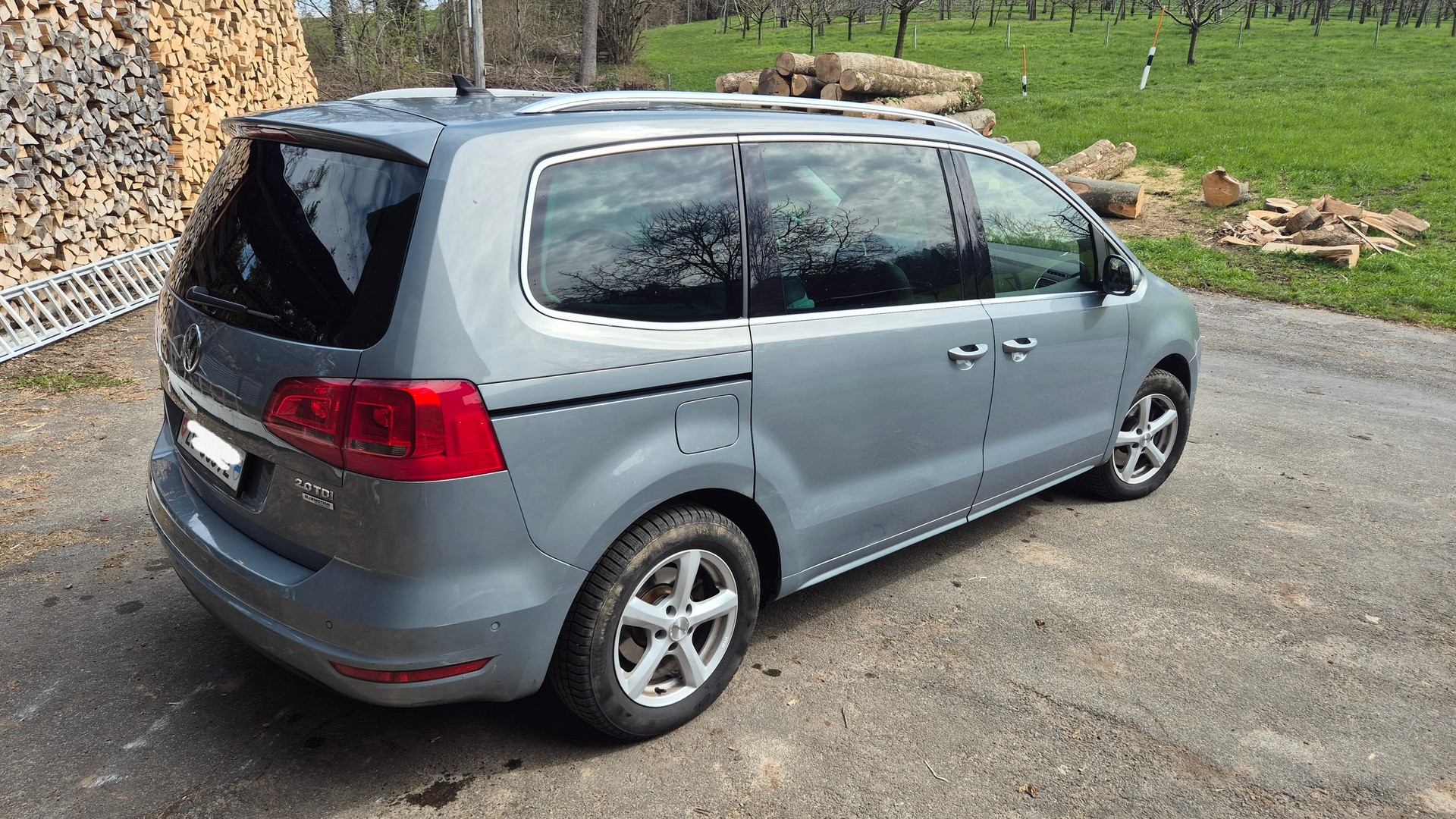 VW Sharan 2.0 D B M T 7Plätze-image-3