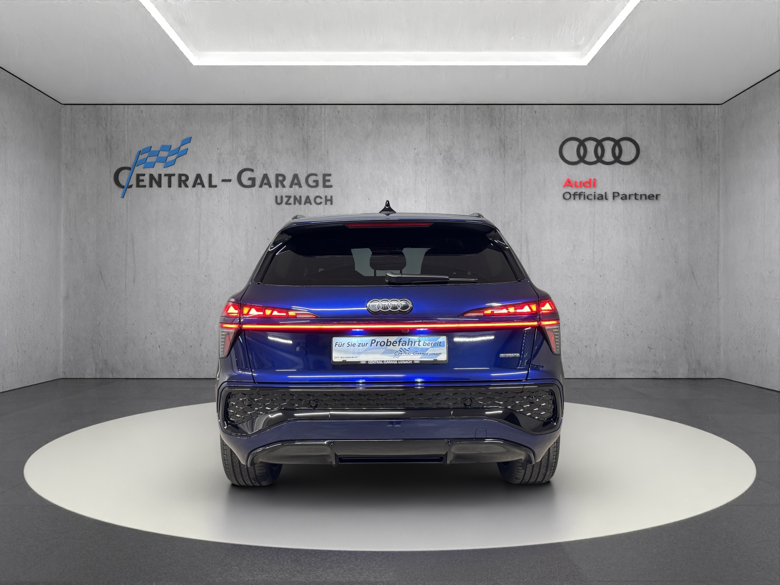 AUDI Q3 SUV TFSI quattro 195 kW S tronic-image-3