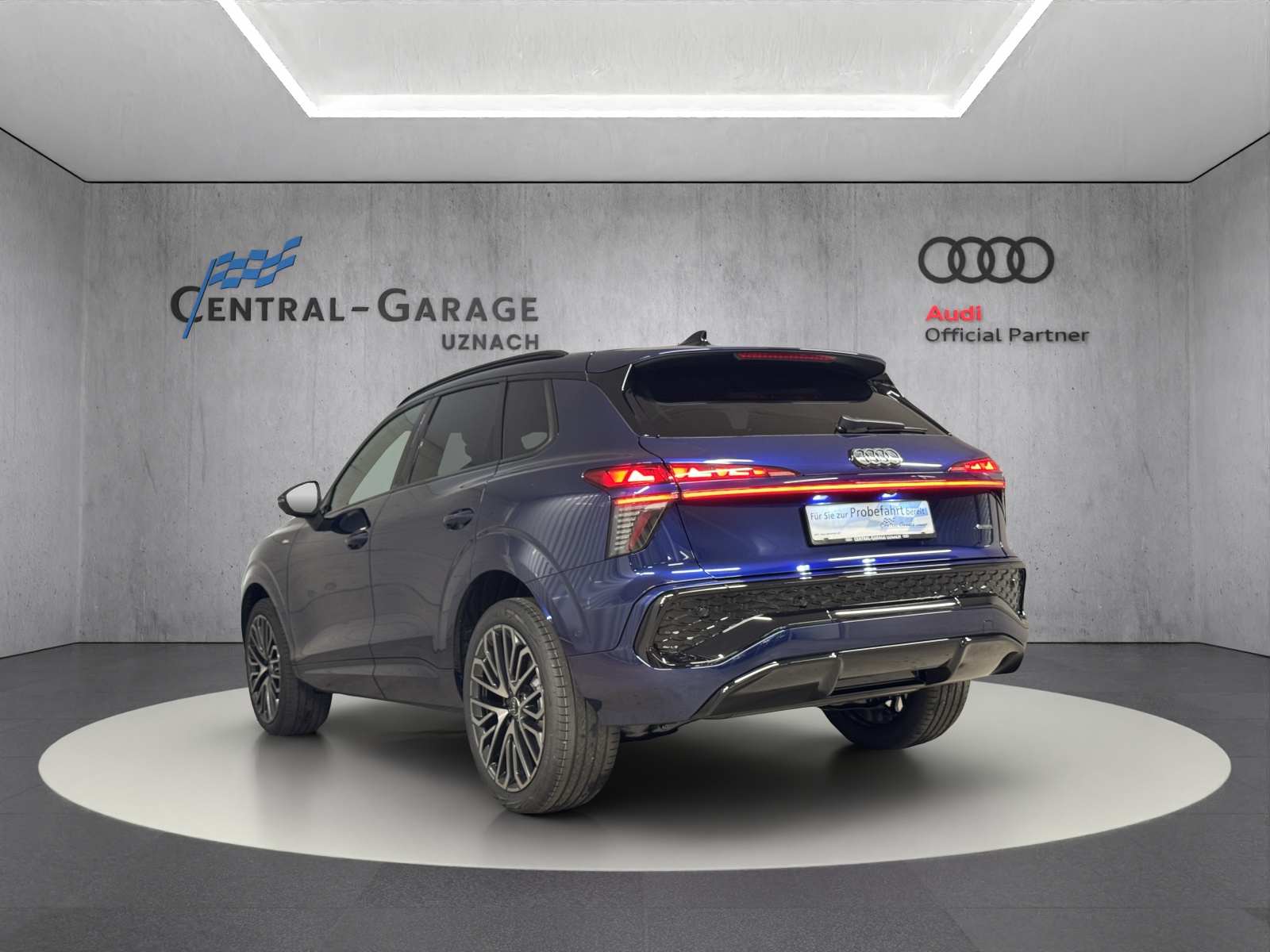 AUDI Q3 SUV TFSI quattro 195 kW S tronic-image-2