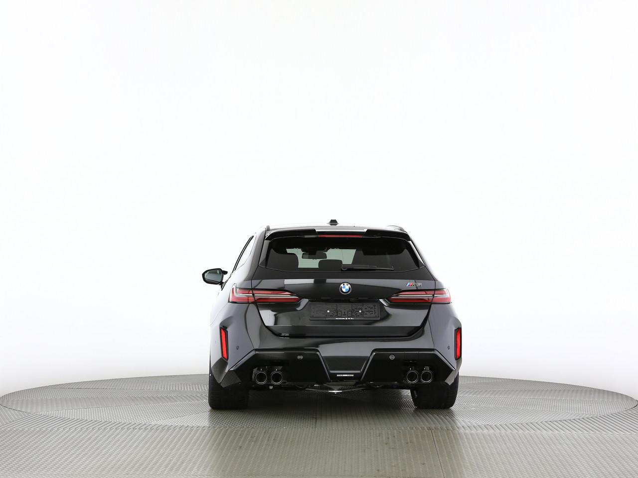 BMW M5 xDrive Touring-image-10