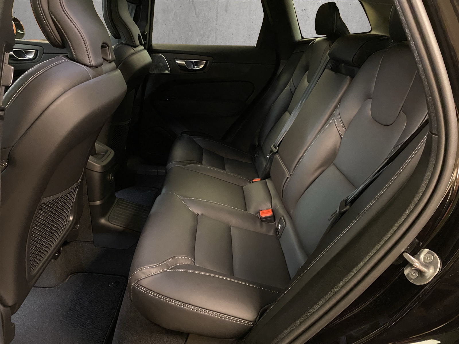 VOLVO XC60 T6 eAWD PluginHybrid Ultra Bright Geartronic-image-12