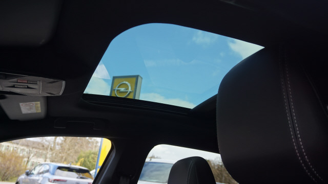 OPEL Astra 1.6 PHEV GSe A-image-10