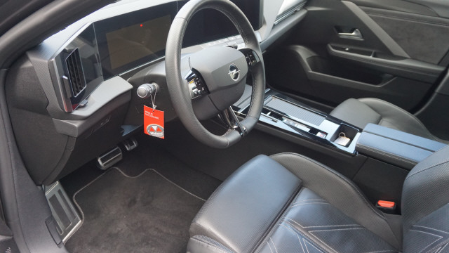 OPEL Astra 1.6 PHEV GSe A-image-9