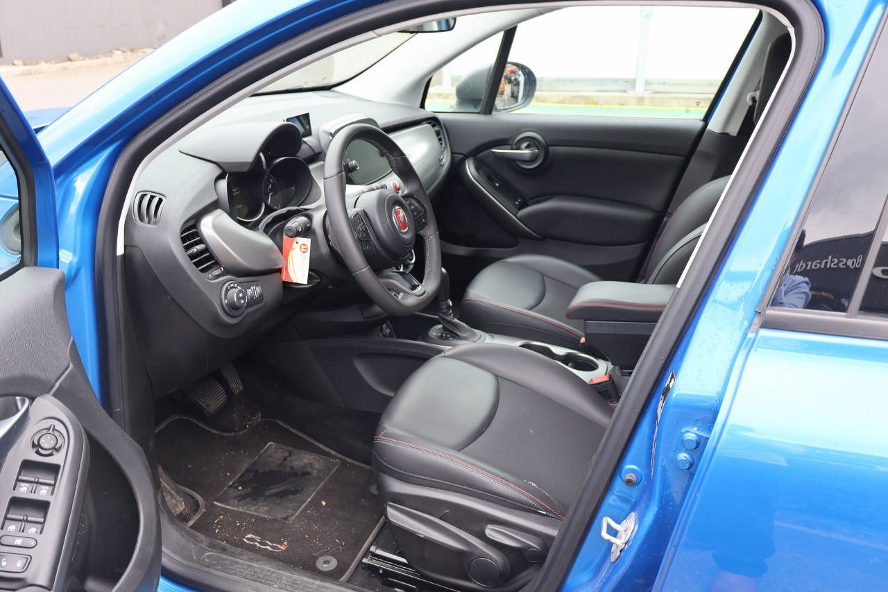 FIAT 500X 1.5 Hybrid Sport-image-13