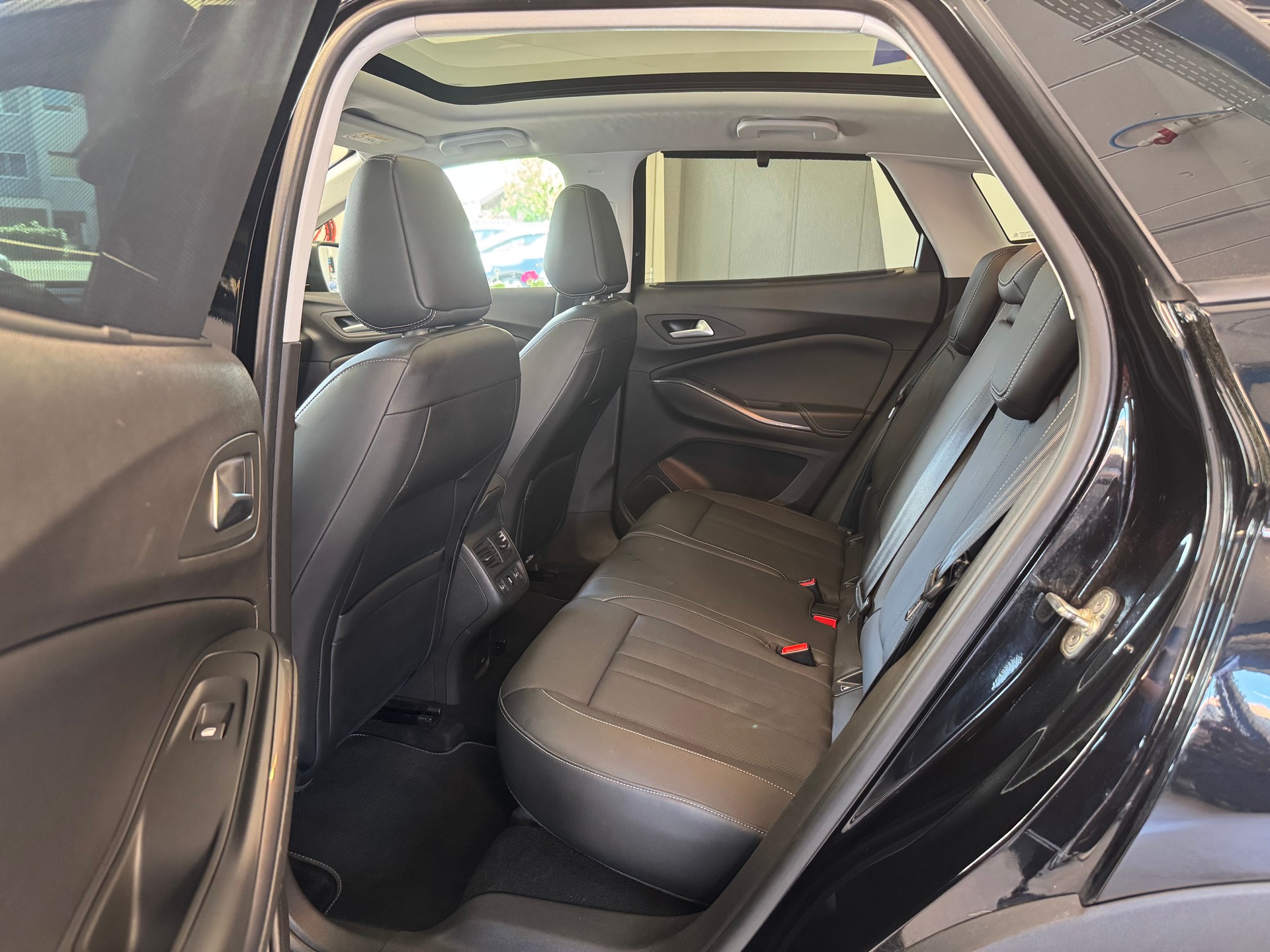 OPEL Grandland X 1.2i TP Ultimate Automatik-image-12