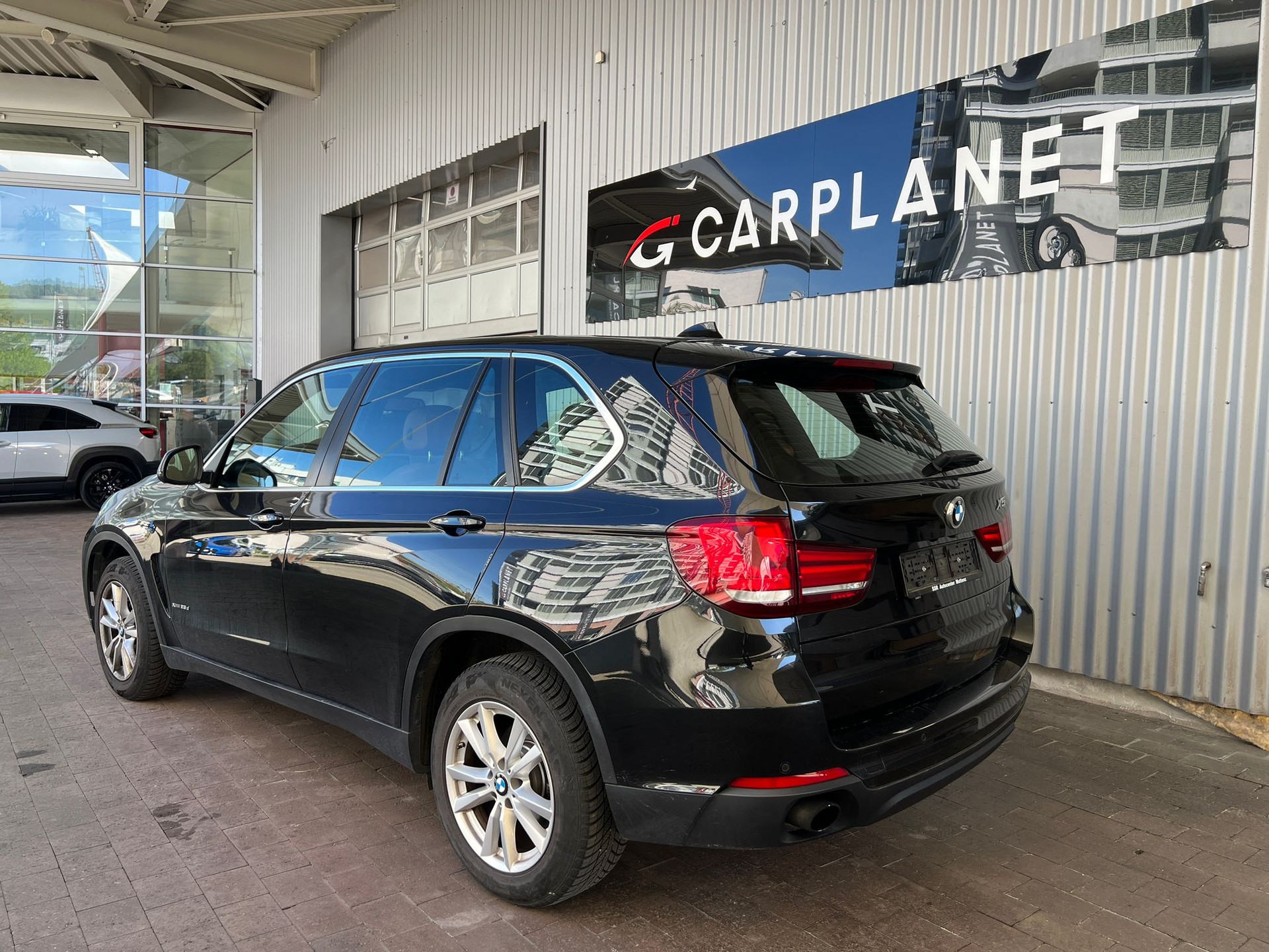 BMW X5 xDrive 25d Steptronic-showroom-element-1