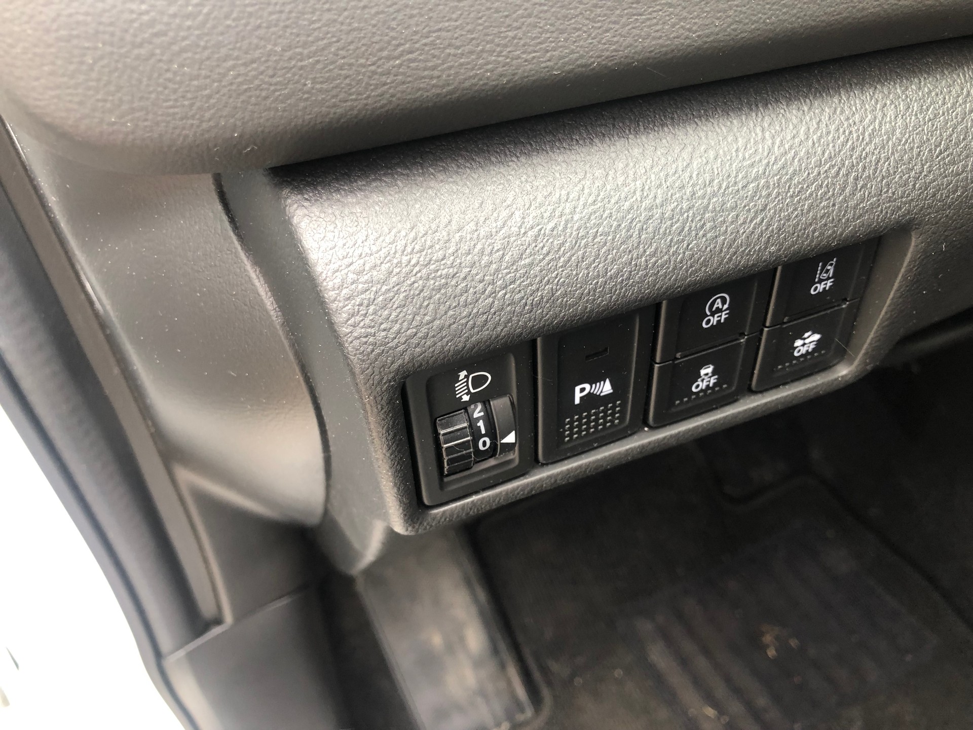 SUZUKI S-Cross 1.4 16V Compact+ MHD 4WD Automatic-image-13