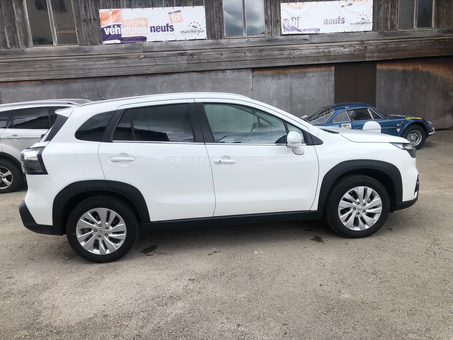 SUZUKI S-Cross 1.4 16V Compact+ MHD 4WD Automatic-image-5