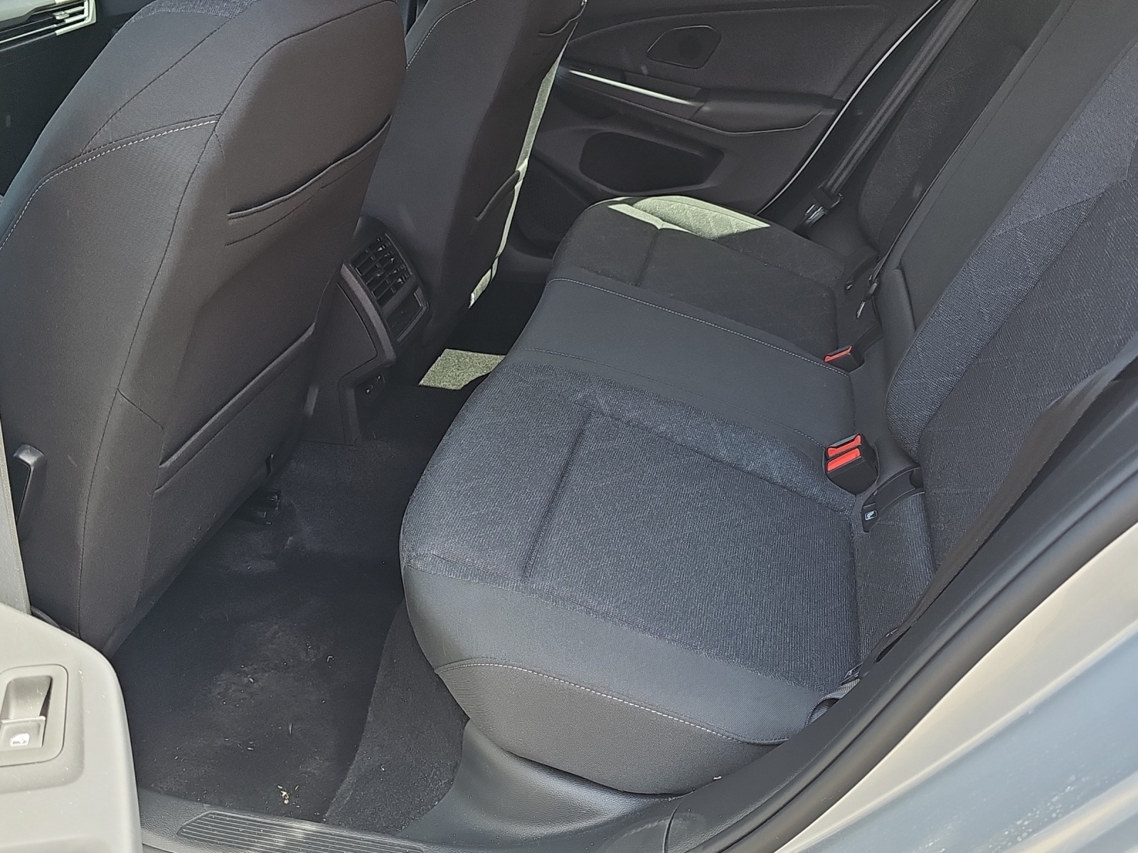 VW Golf 1.5 e TSI ACT Selection DSG-image-11