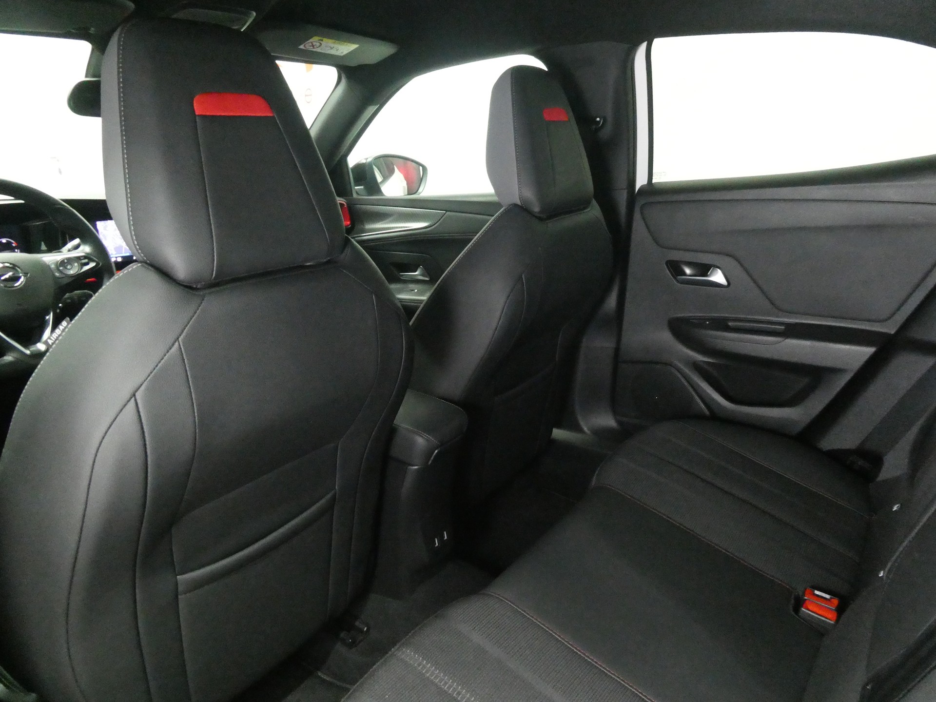 OPEL Mokka 1.2 Direct Injection Turbo Automatic EAT8 GS Line - Navi - DAB+ - LED - CarPlay - Teil-Leder - Kamera - 130 PS-image-10