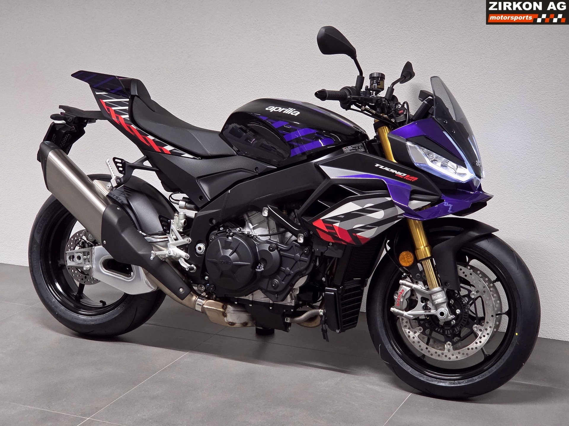 APRILIA Tuono V4 1100 E5+ Factory-showroom-element-1