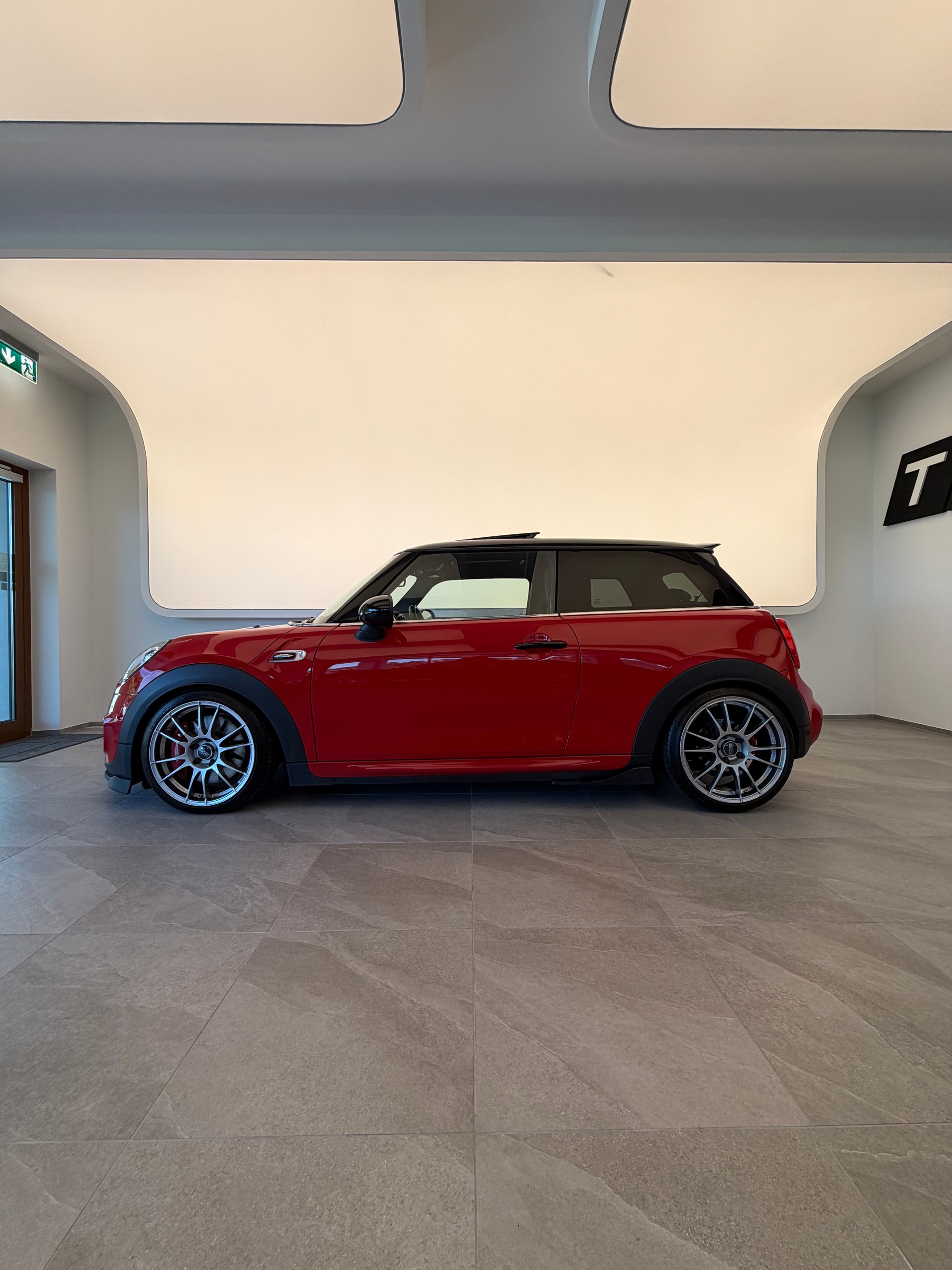 MINI Mini Cooper John Cooper Works Steptronic-image-2