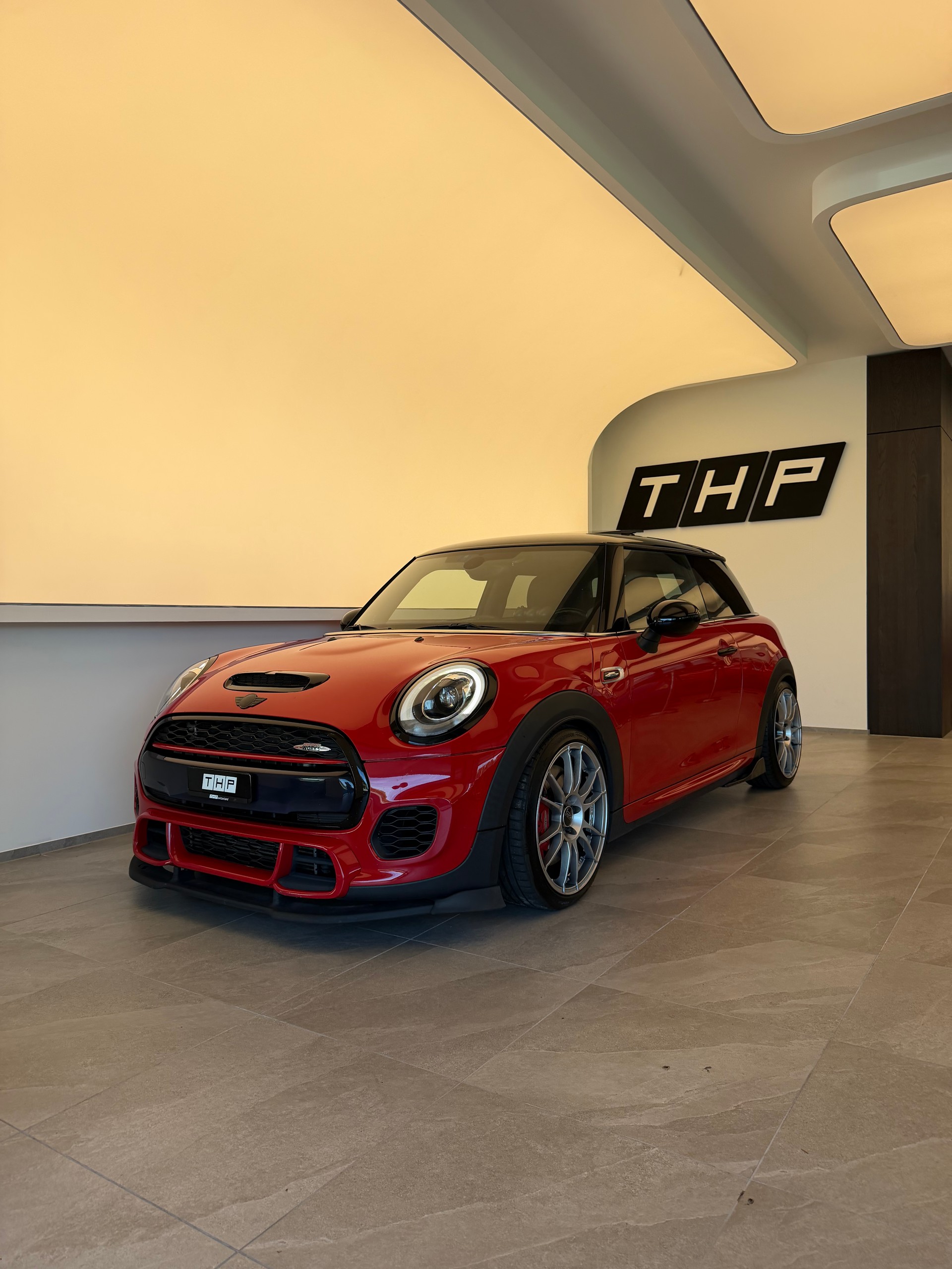 MINI Mini Cooper John Cooper Works Steptronic-image-1