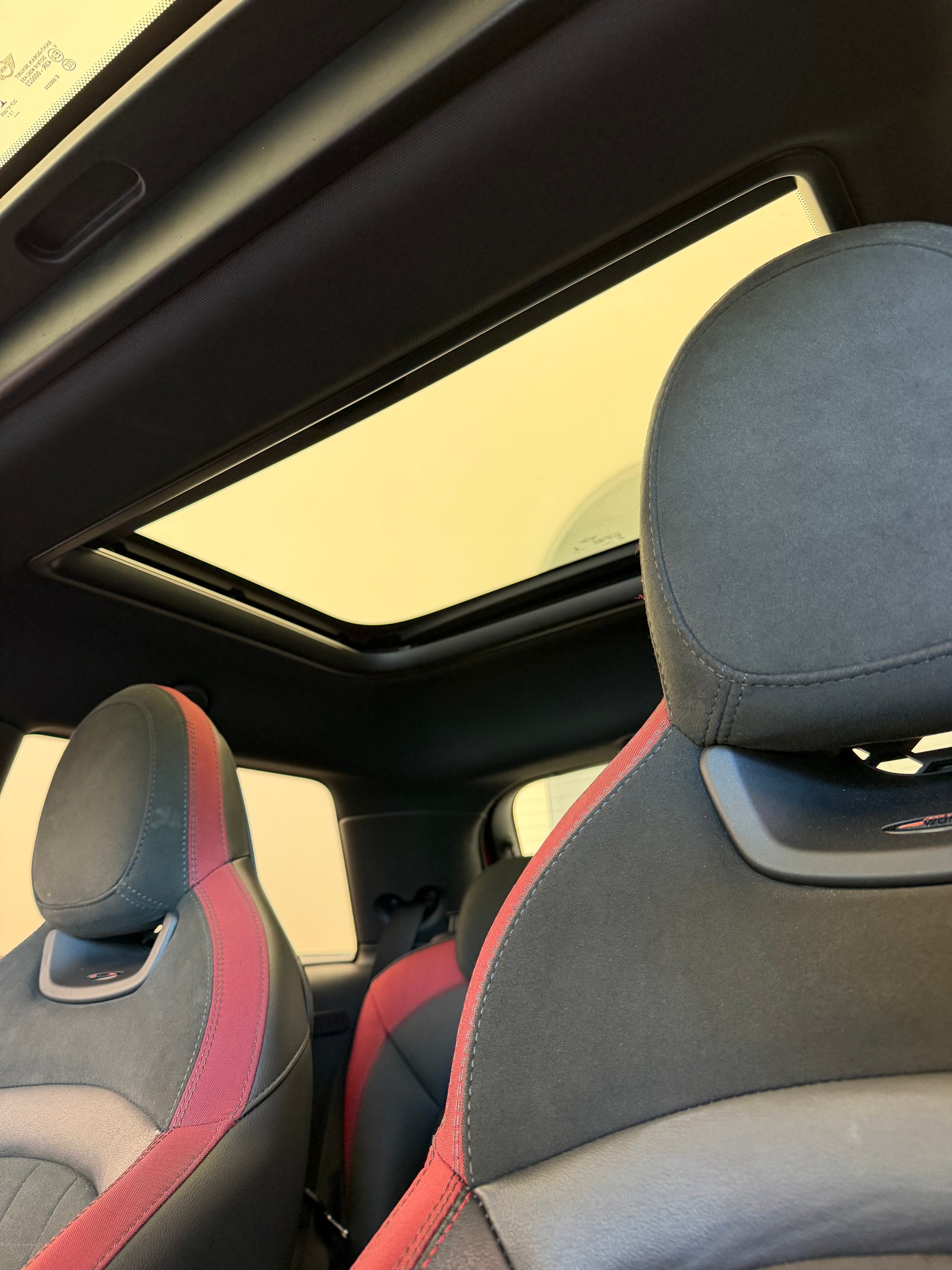 MINI Mini Cooper John Cooper Works Steptronic-image-11