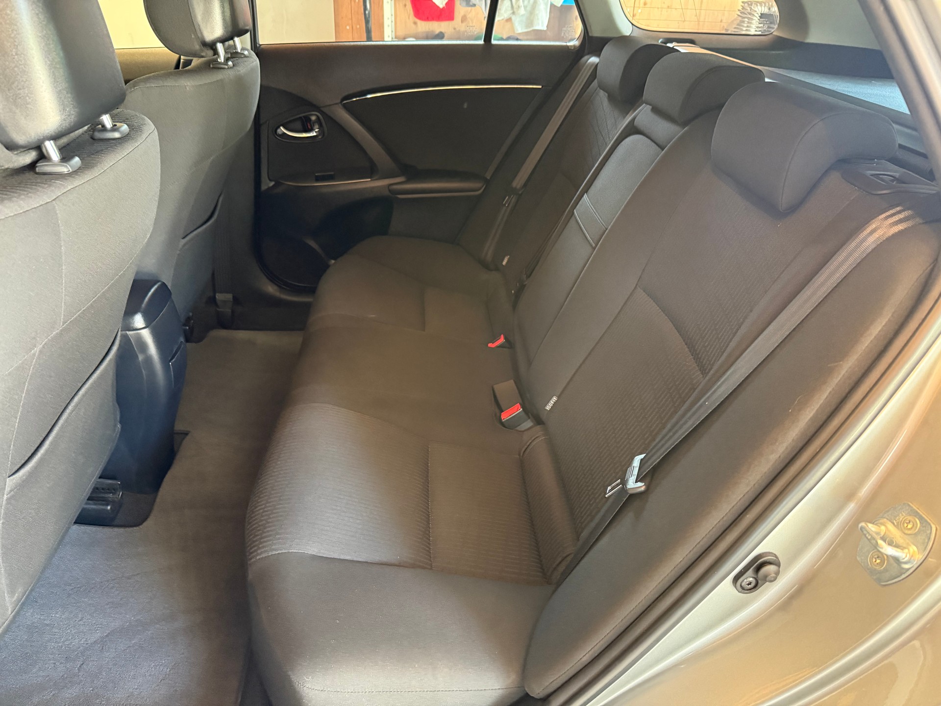 TOYOTA Avensis SW 2.0 Linea Luna Multidrive-image-7
