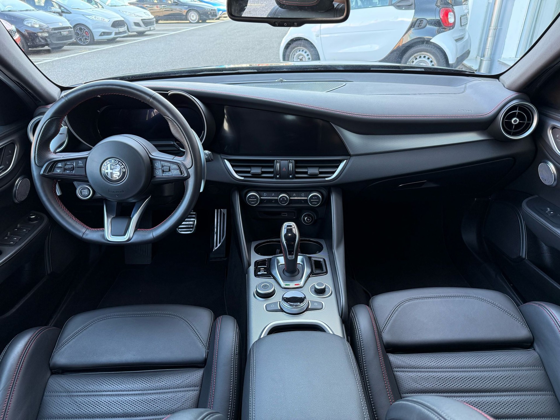 ALFA ROMEO Giulia 2.0 Competizione 280PS Q4 AT8 MY23/24-image-11