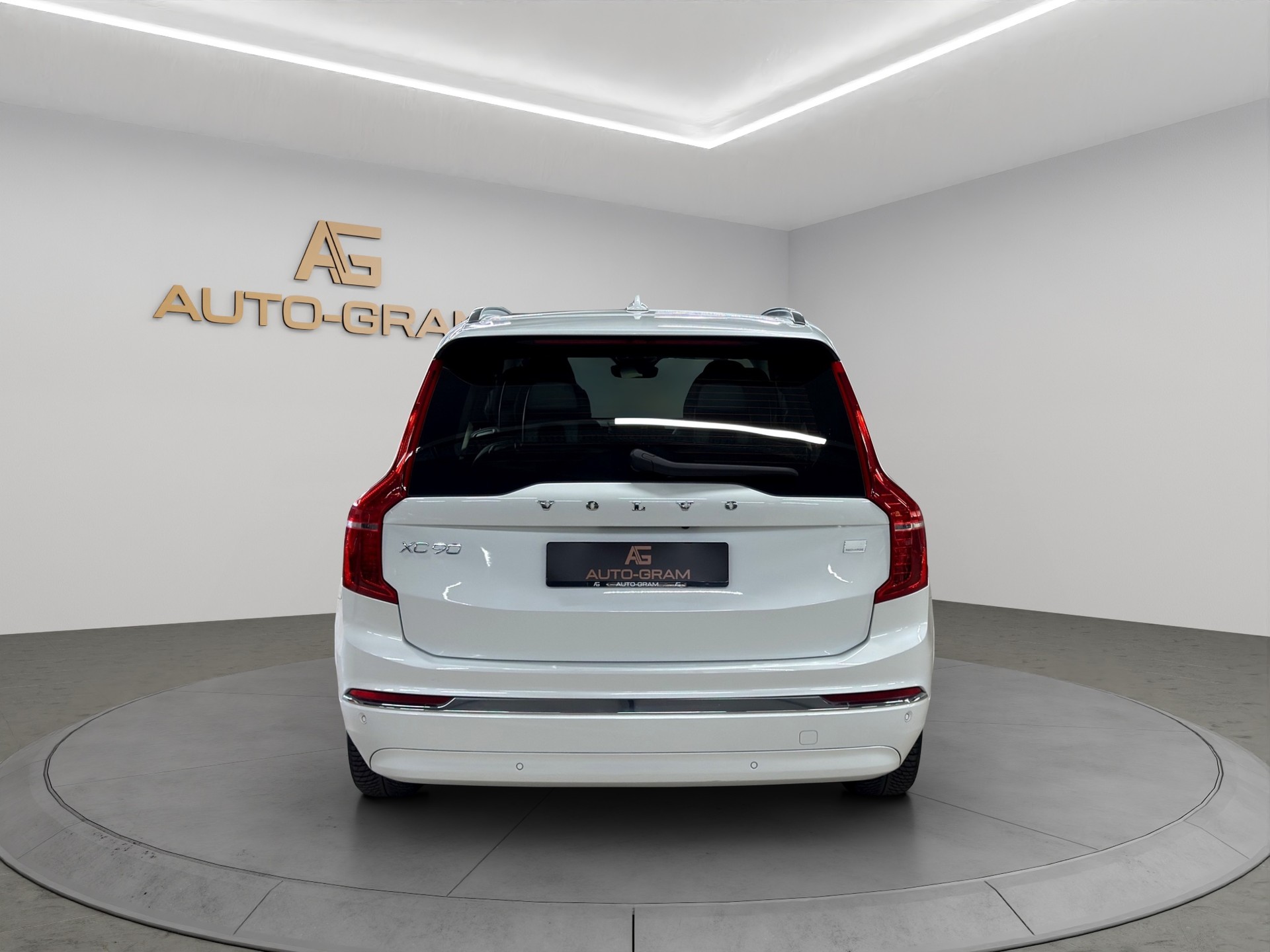 VOLVO XC90 T8 eAWD PluginHybrid Inscription Geartronic-image-4