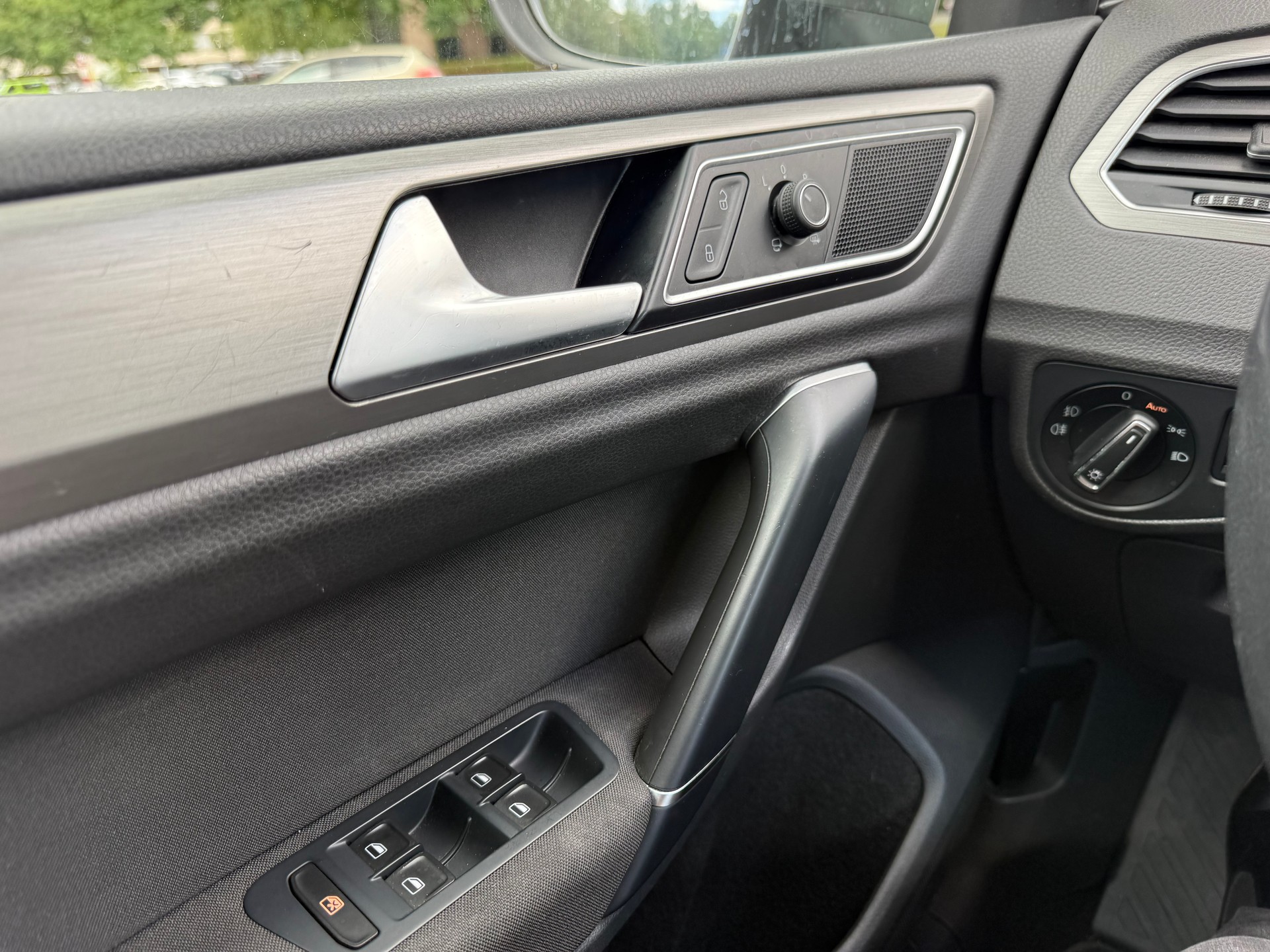 VW Golf Sportsvan 1.4 TSI Comfortline DSG-image-12