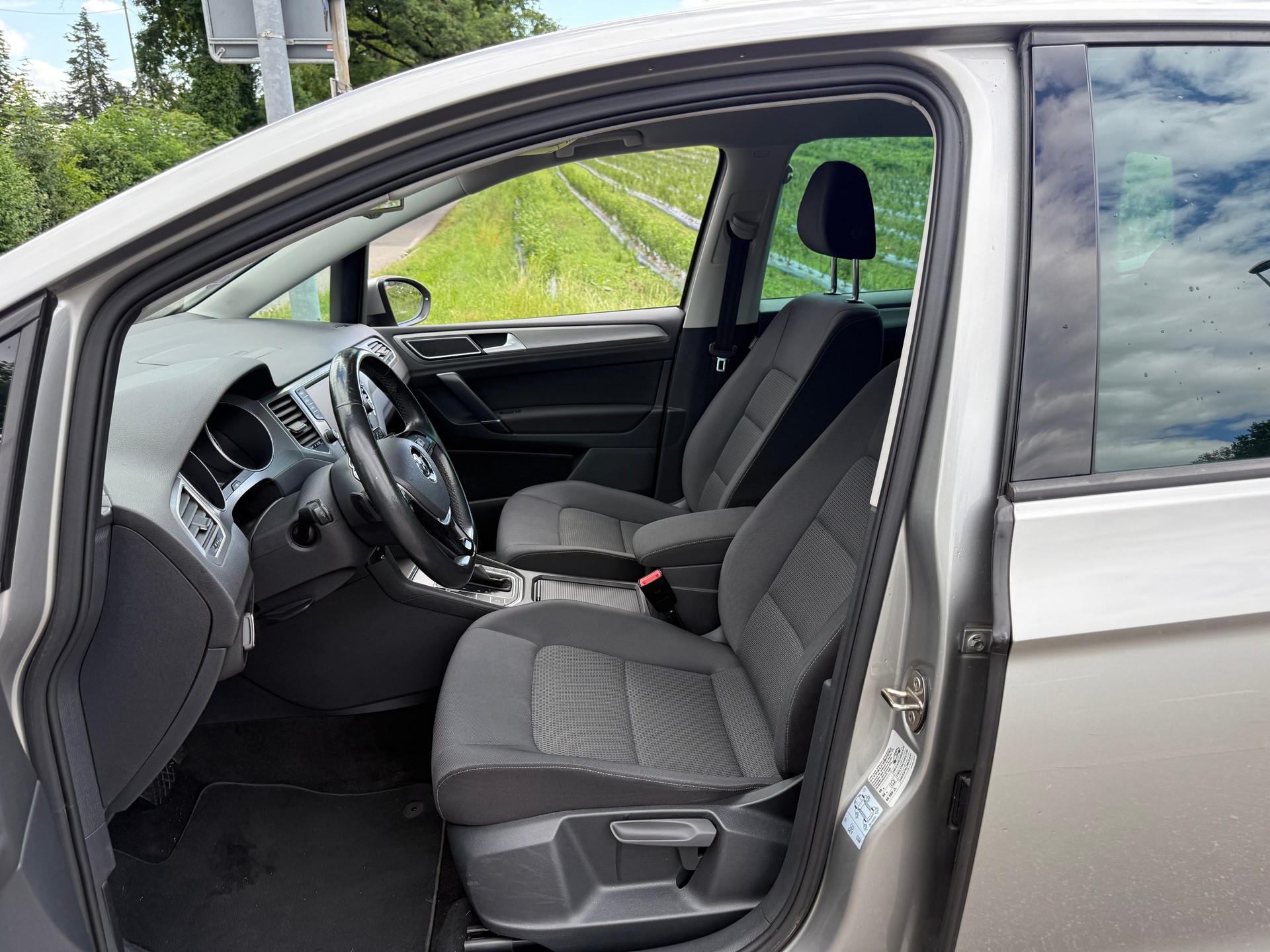 VW Golf Sportsvan 1.4 TSI Comfortline DSG-image-7