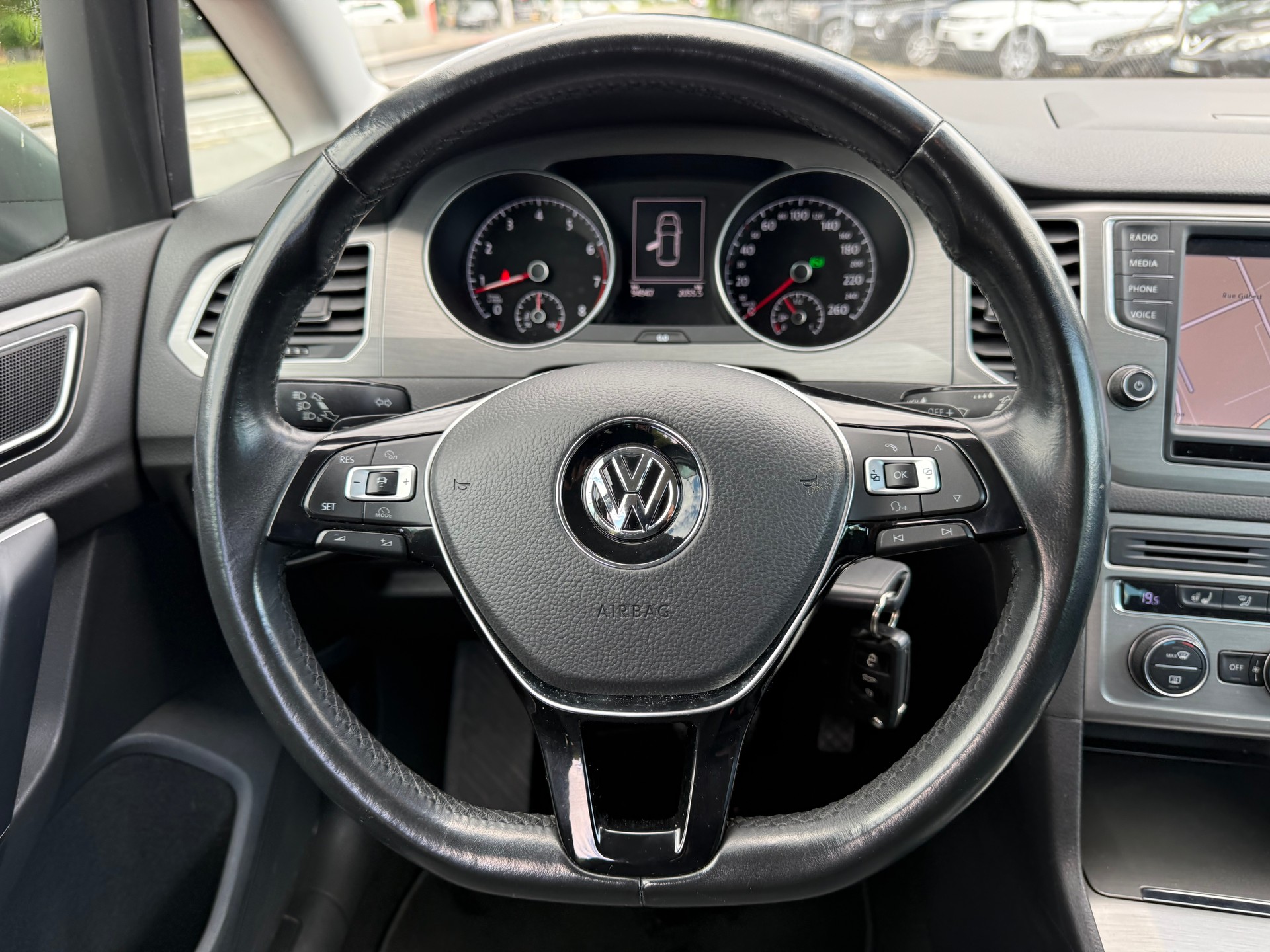 VW Golf Sportsvan 1.4 TSI Comfortline DSG-image-14