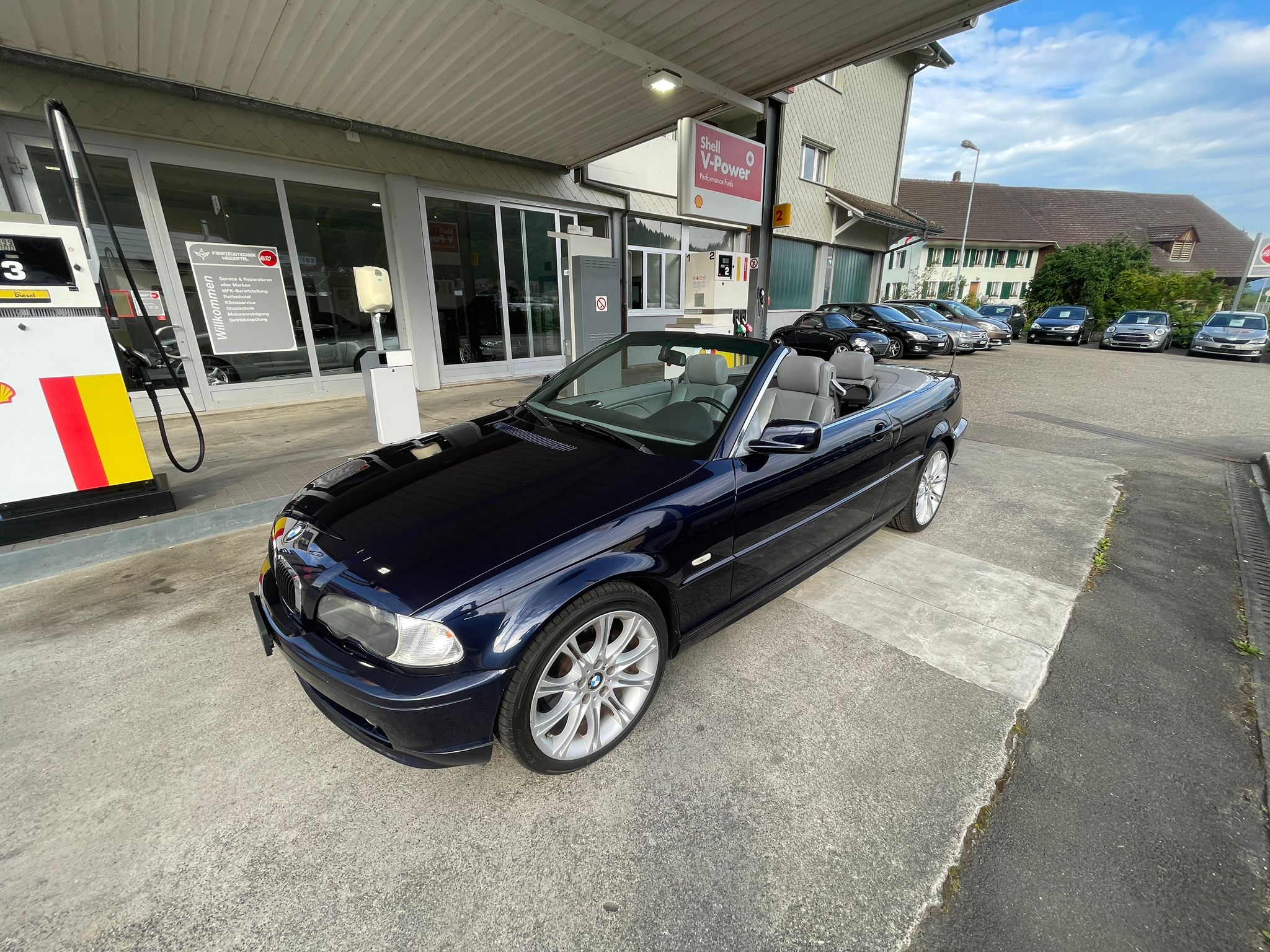 Car photo