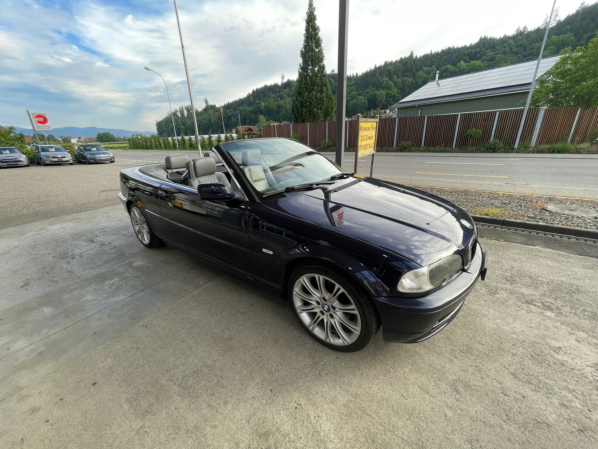 BMW 325Ci Cabriolet-image-1