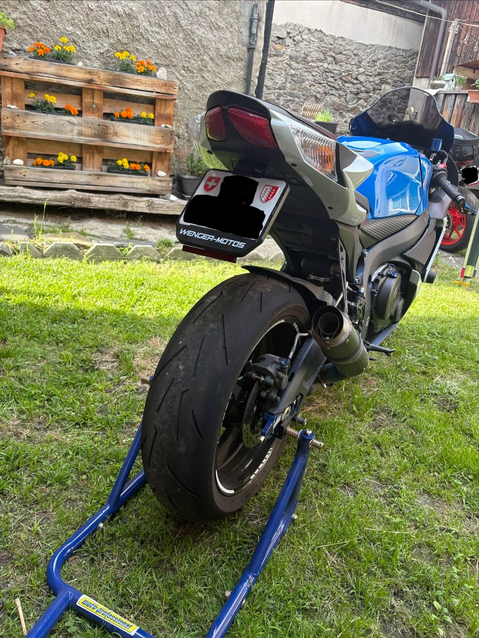 SUZUKI GSX-R 750 L1-image-3