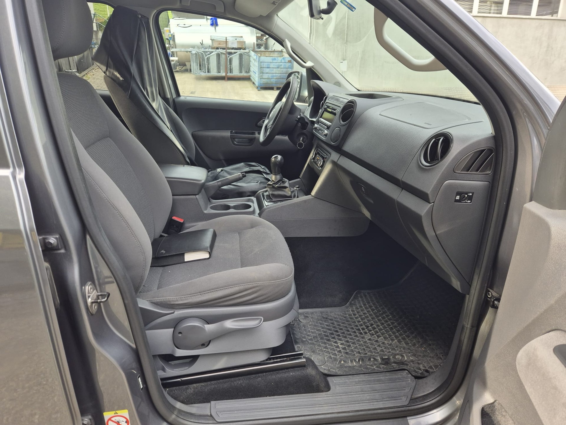 VW Amarok 2.0 BiTDI Startline 4Motion permanent-image-6