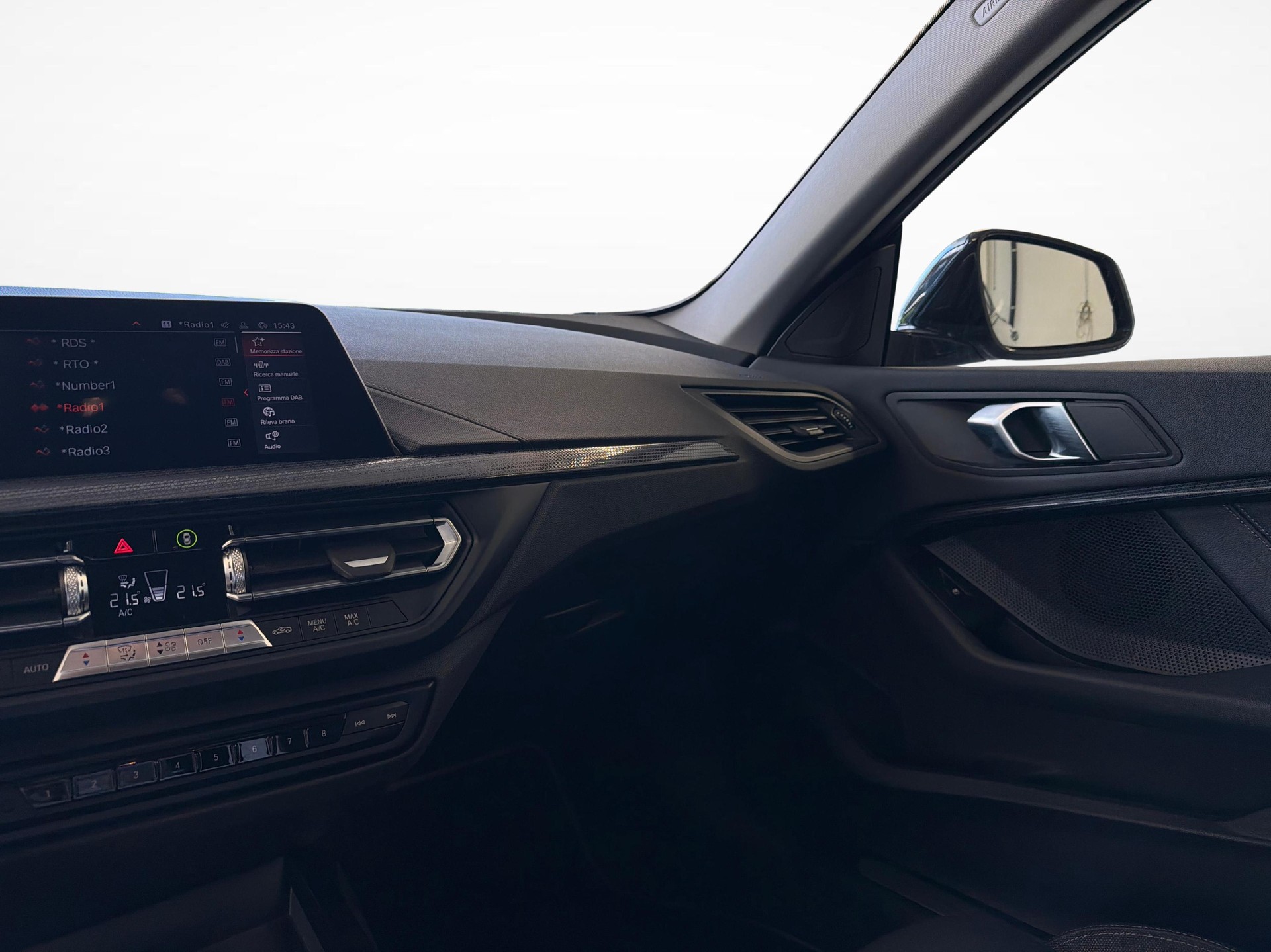 BMW 220i xDrive SAG Gran Coupé-image-18