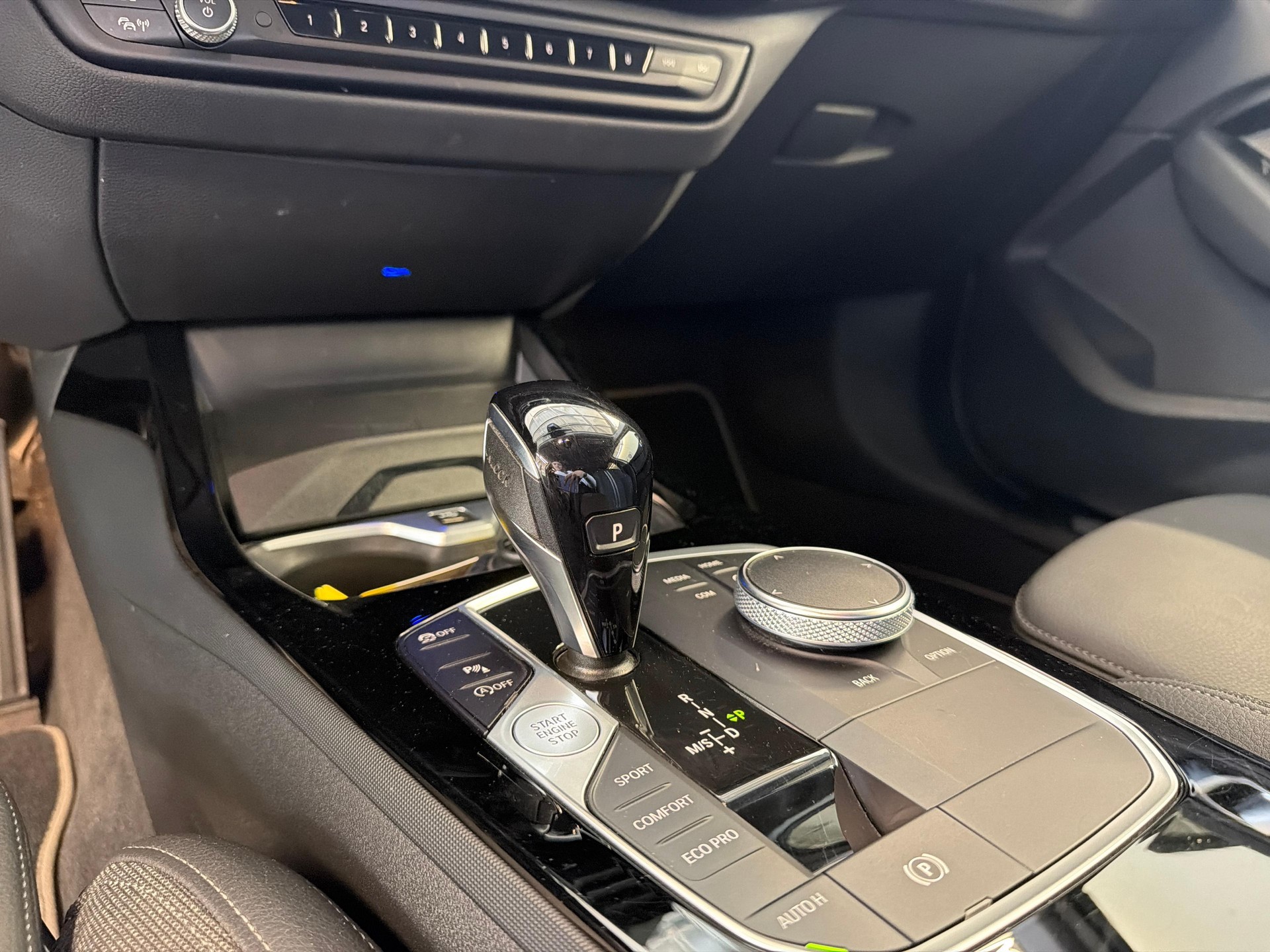 BMW 220i xDrive SAG Gran Coupé-image-16