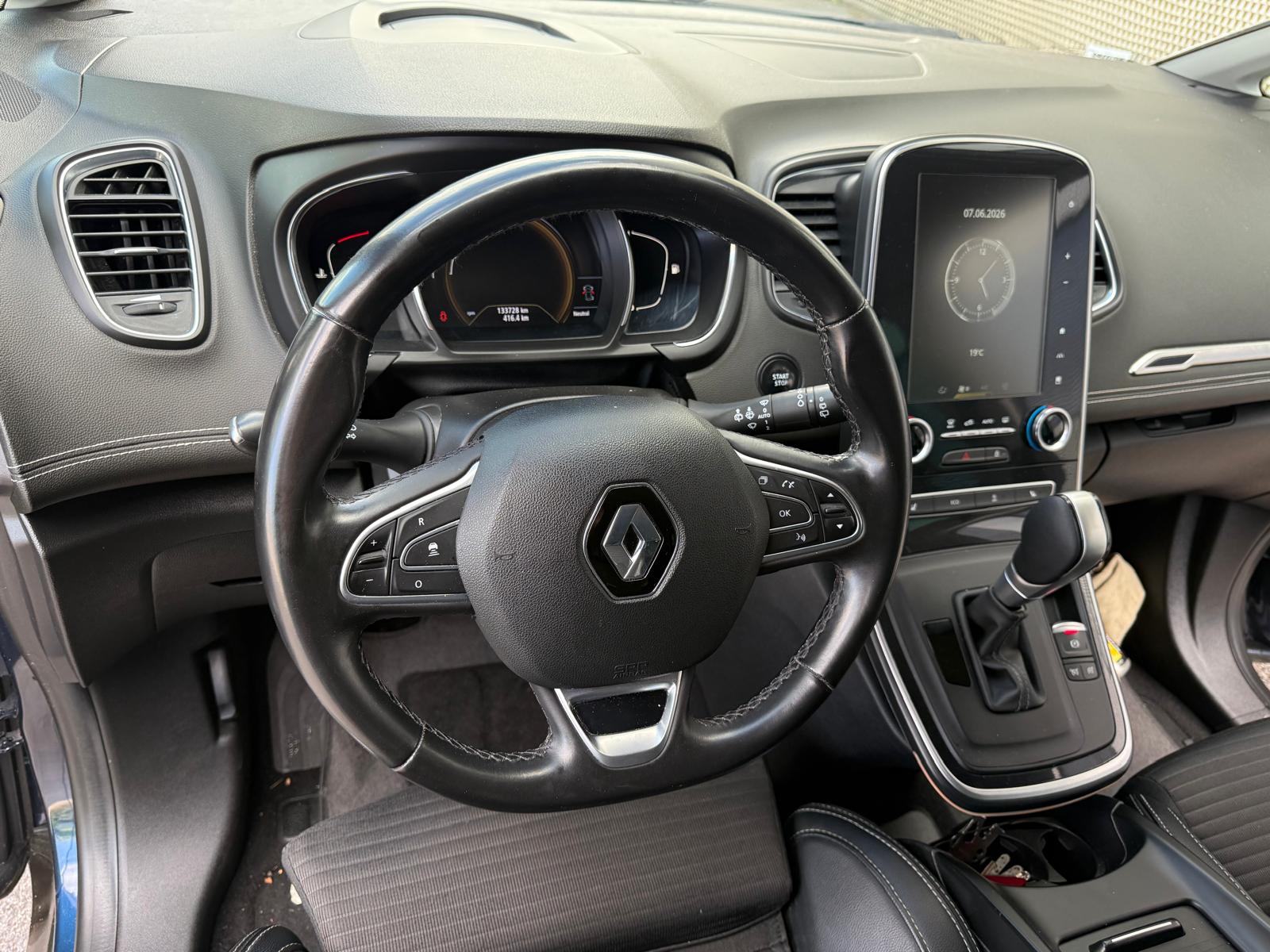 RENAULT Scénic 1.5 dCi Intens EDC-image-11