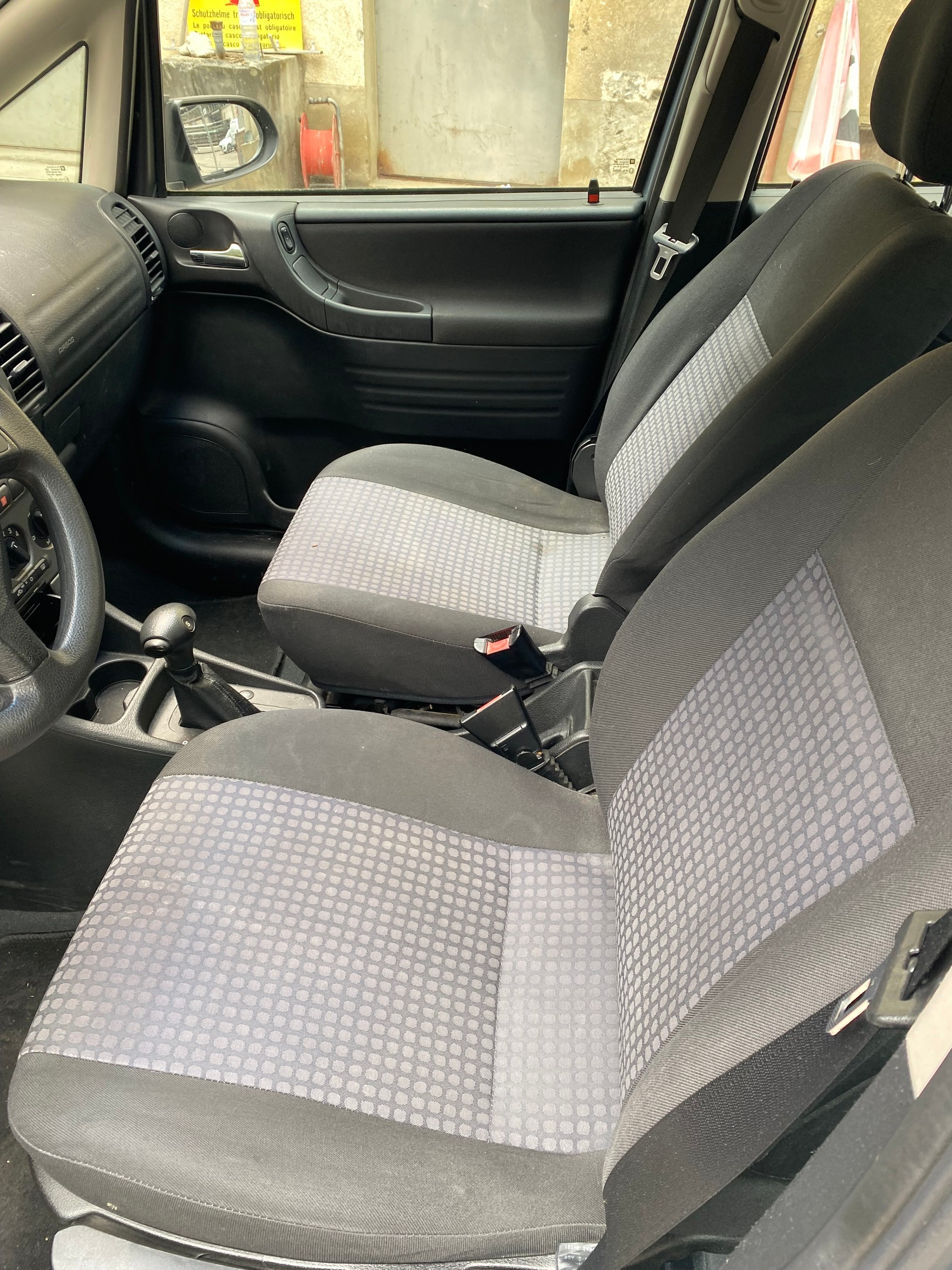OPEL Zafira 2.2i 16V Comfort-image-5