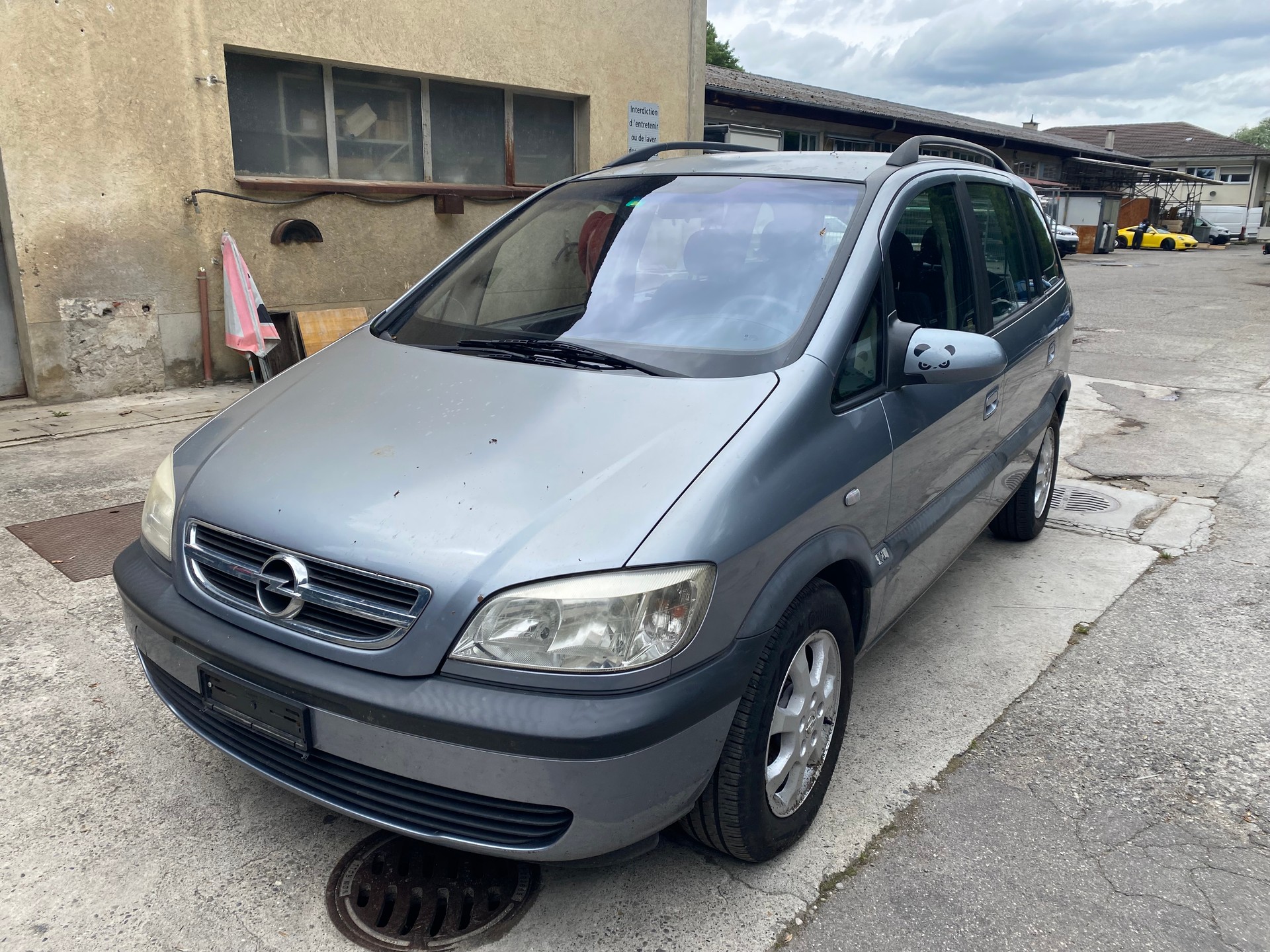 OPEL Zafira 2.2i 16V Comfort-image-0