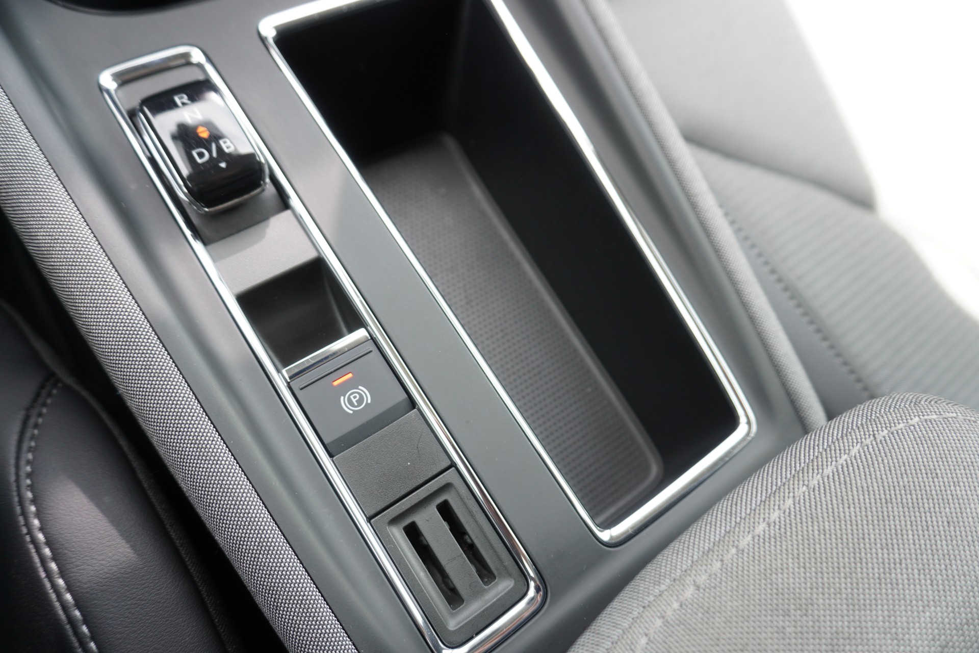 SKODA Enyaq iV 80-image-15
