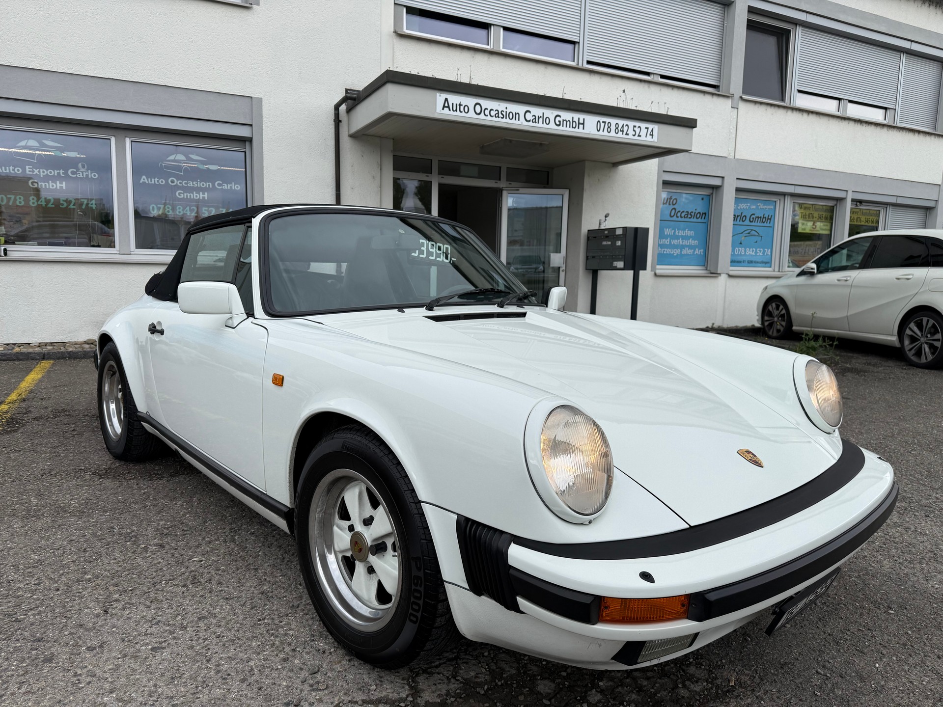 PORSCHE 911 Carrera Cabrio-image-1