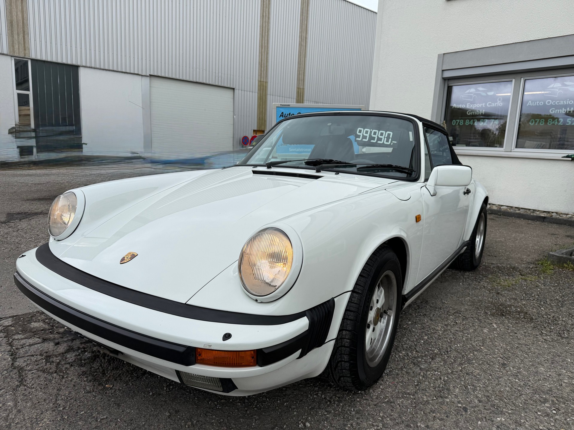 PORSCHE 911 Carrera Cabrio-image-2