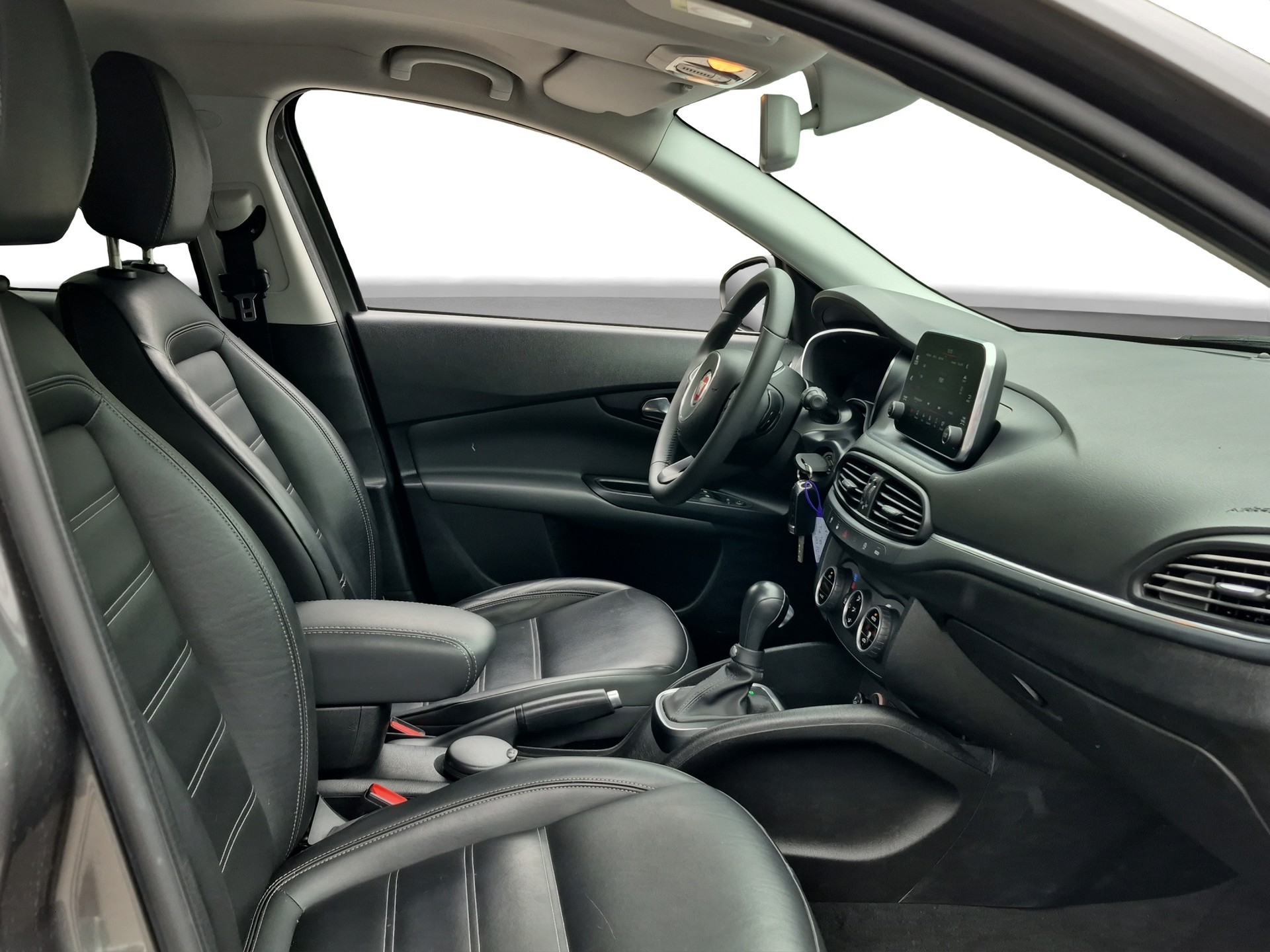 FIAT Tipo 1.6MJ Station Wagon Lounge DCT-image-5