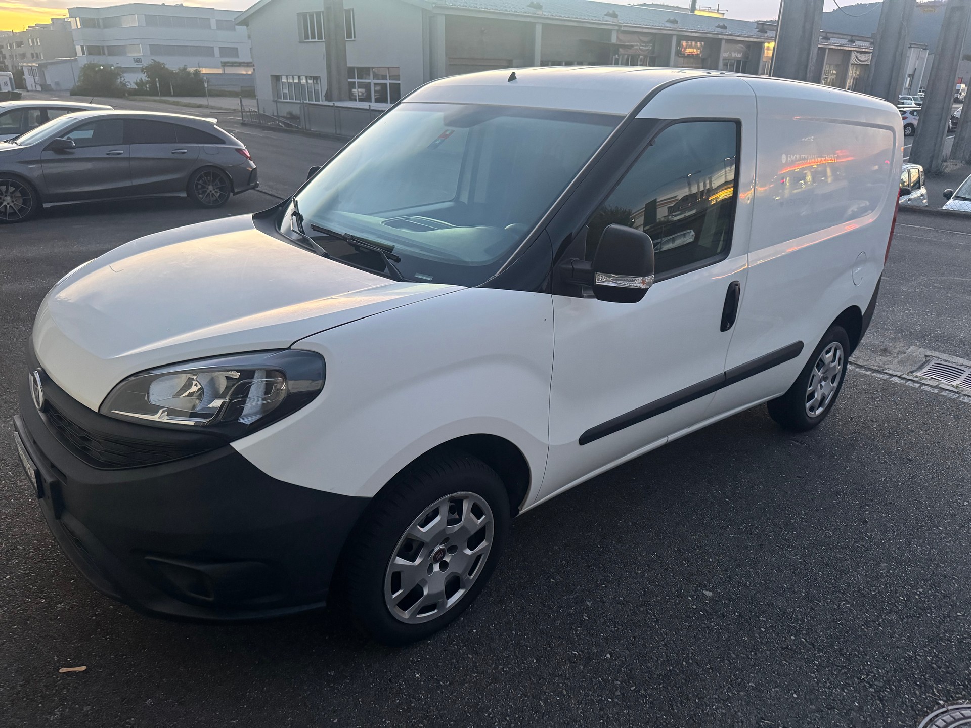 FIAT Doblò 1.4 MPI Cargo Starter-image-5