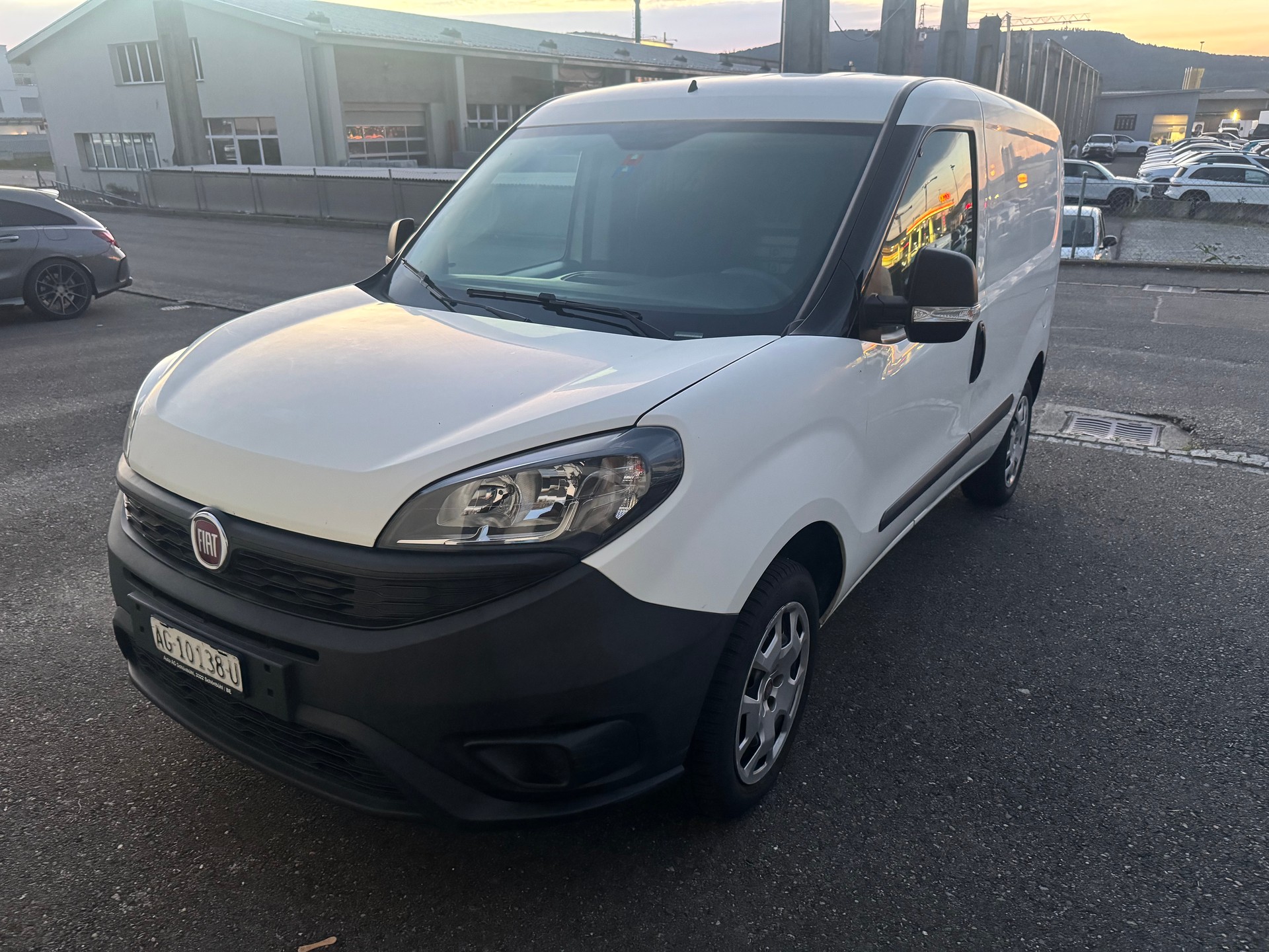 FIAT Doblò 1.4 MPI Cargo Starter-image-0