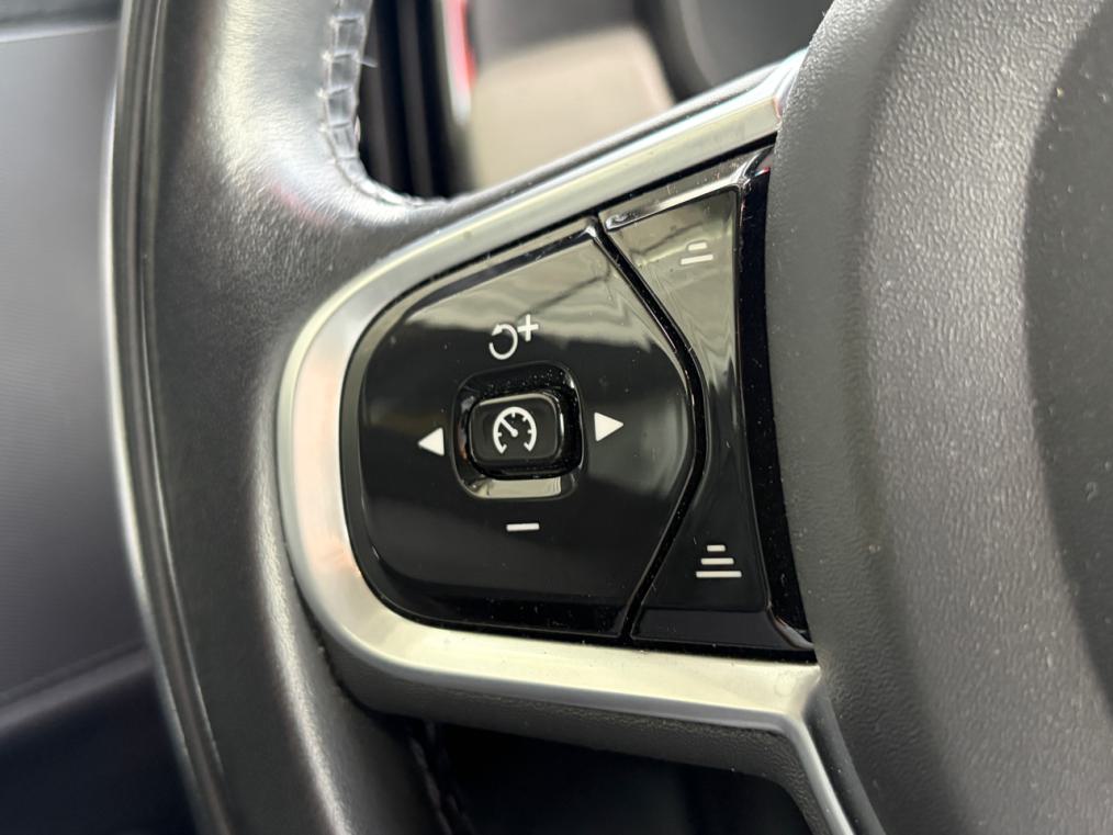 VOLVO V90 B4 Diesel Mild-Hybrid Momentum AWD-image-4